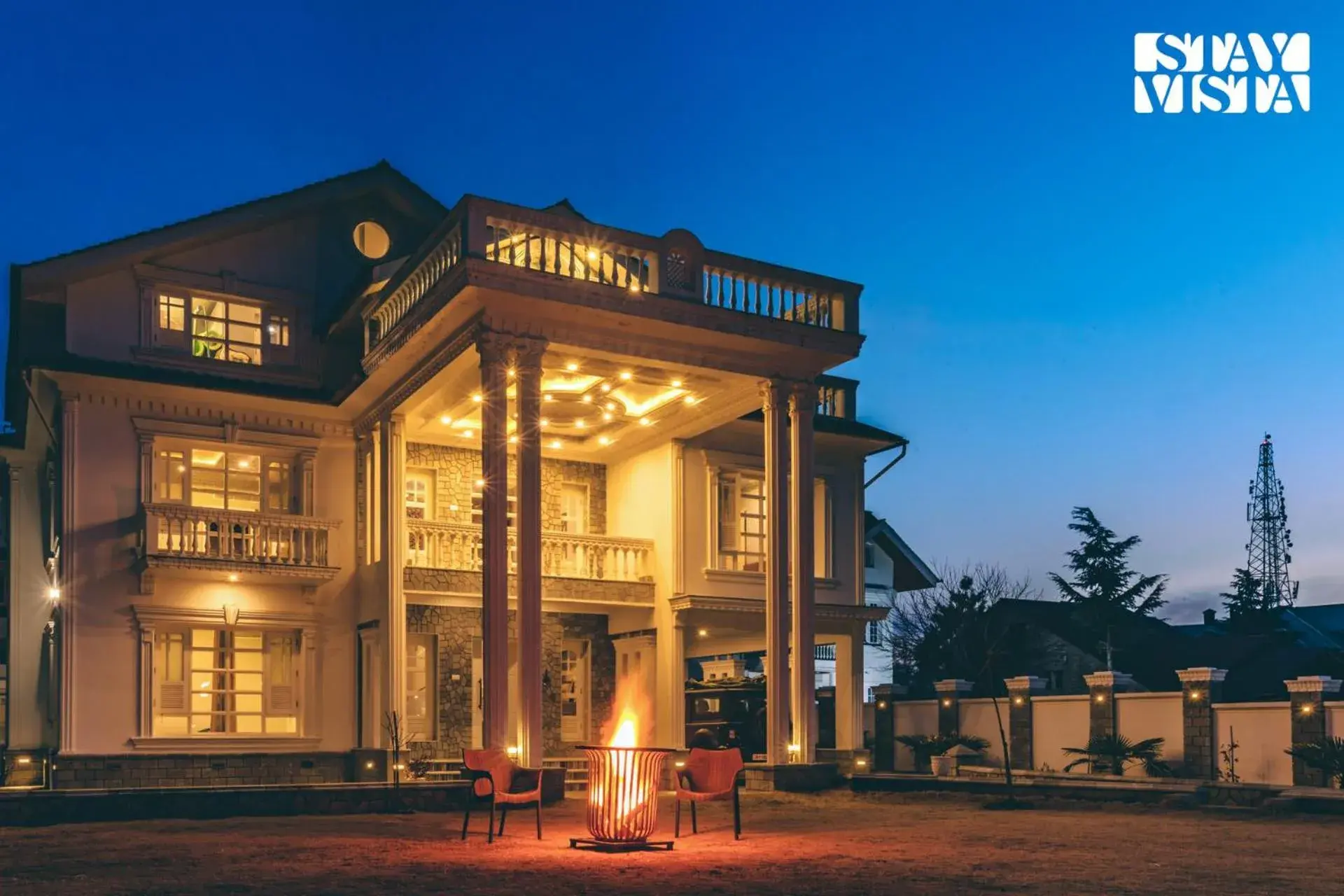 Property building in StayVista at Midsummer Moon - Mountain View with Courtyard Property building in StayVista at Midsummer Moon - Mountain View with Courtyard