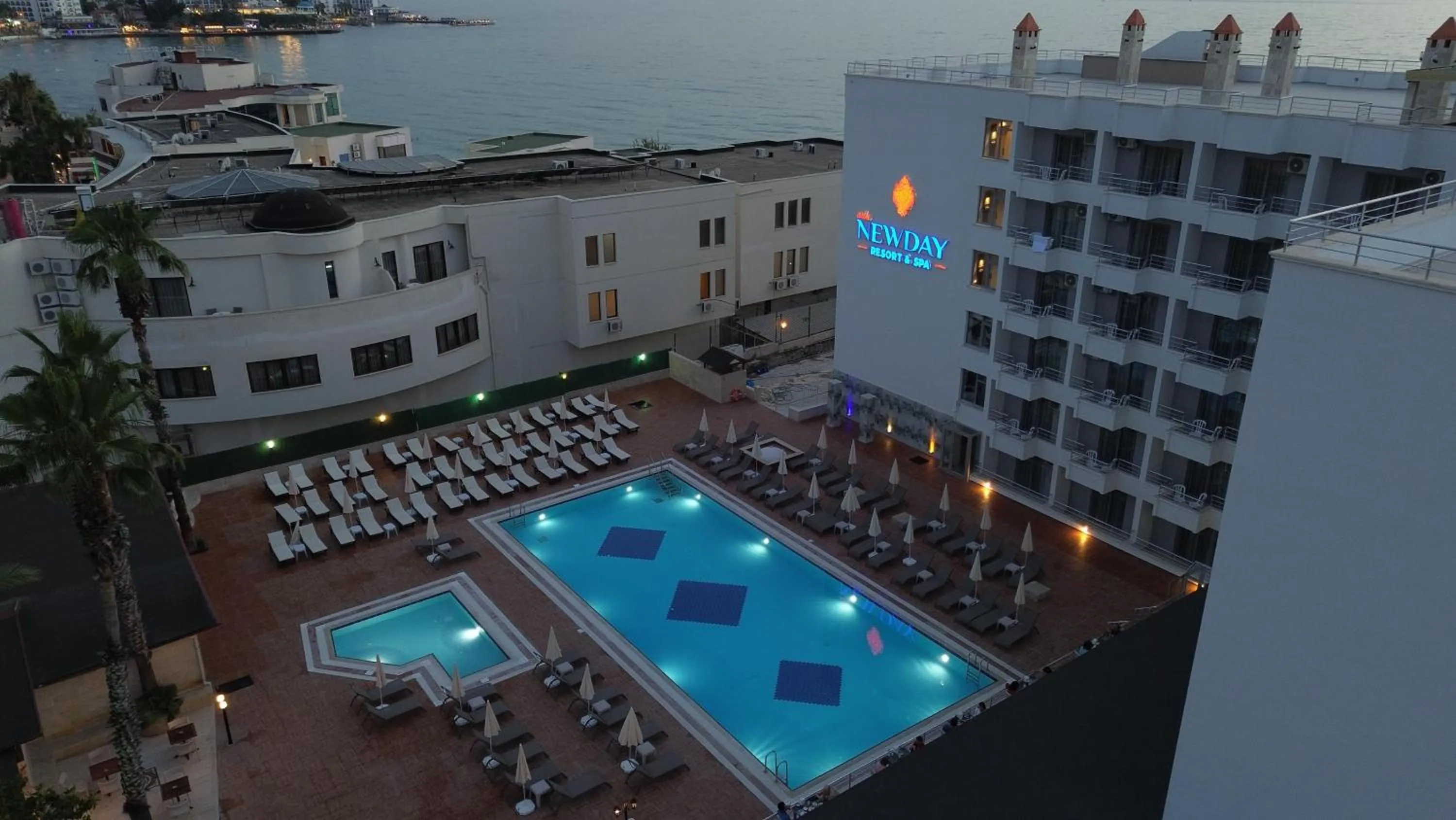 Swimming pool in Ada Newday Resort Hotel