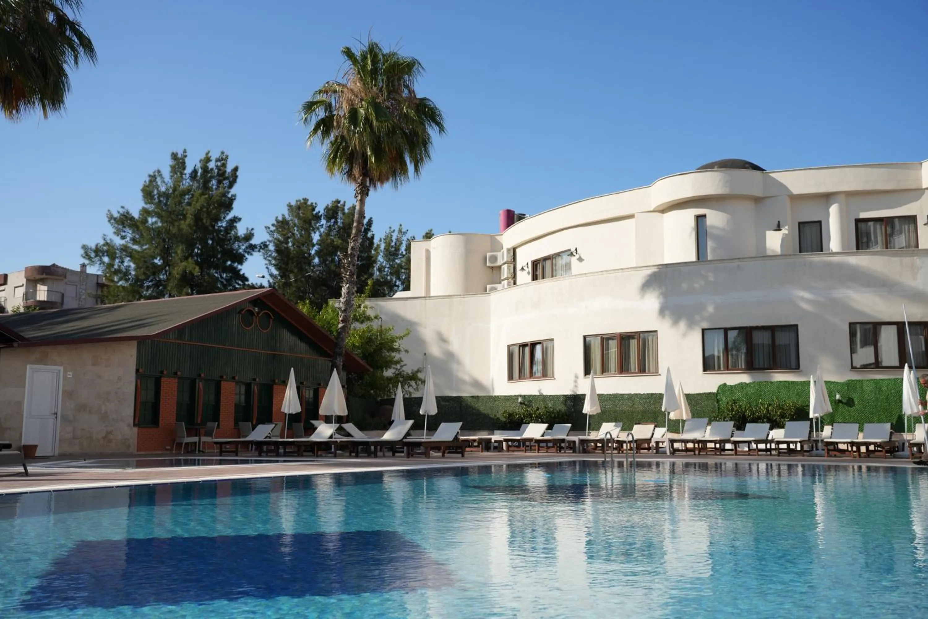 Ada Newday Resort Hotel