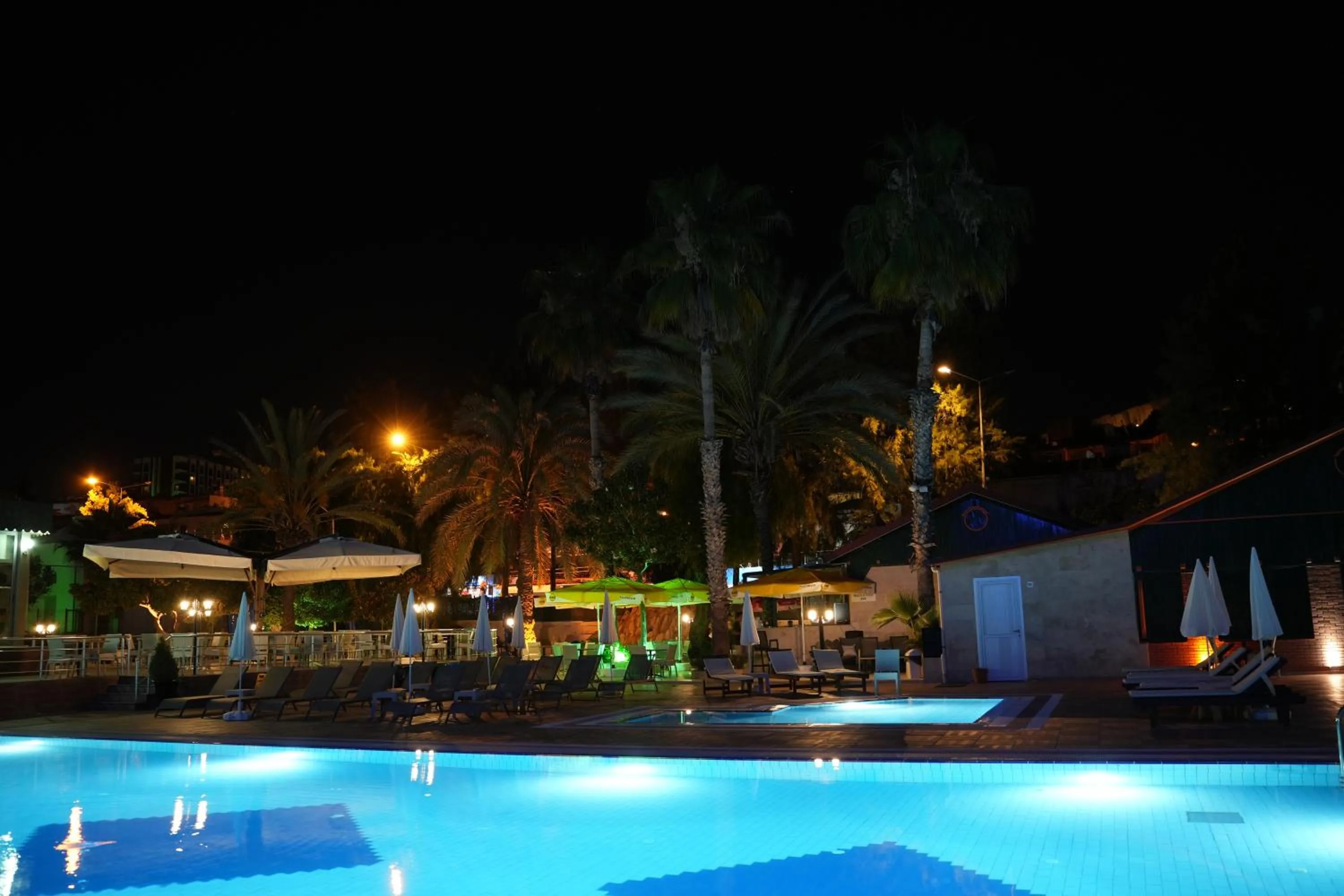 Ada Newday Resort Hotel