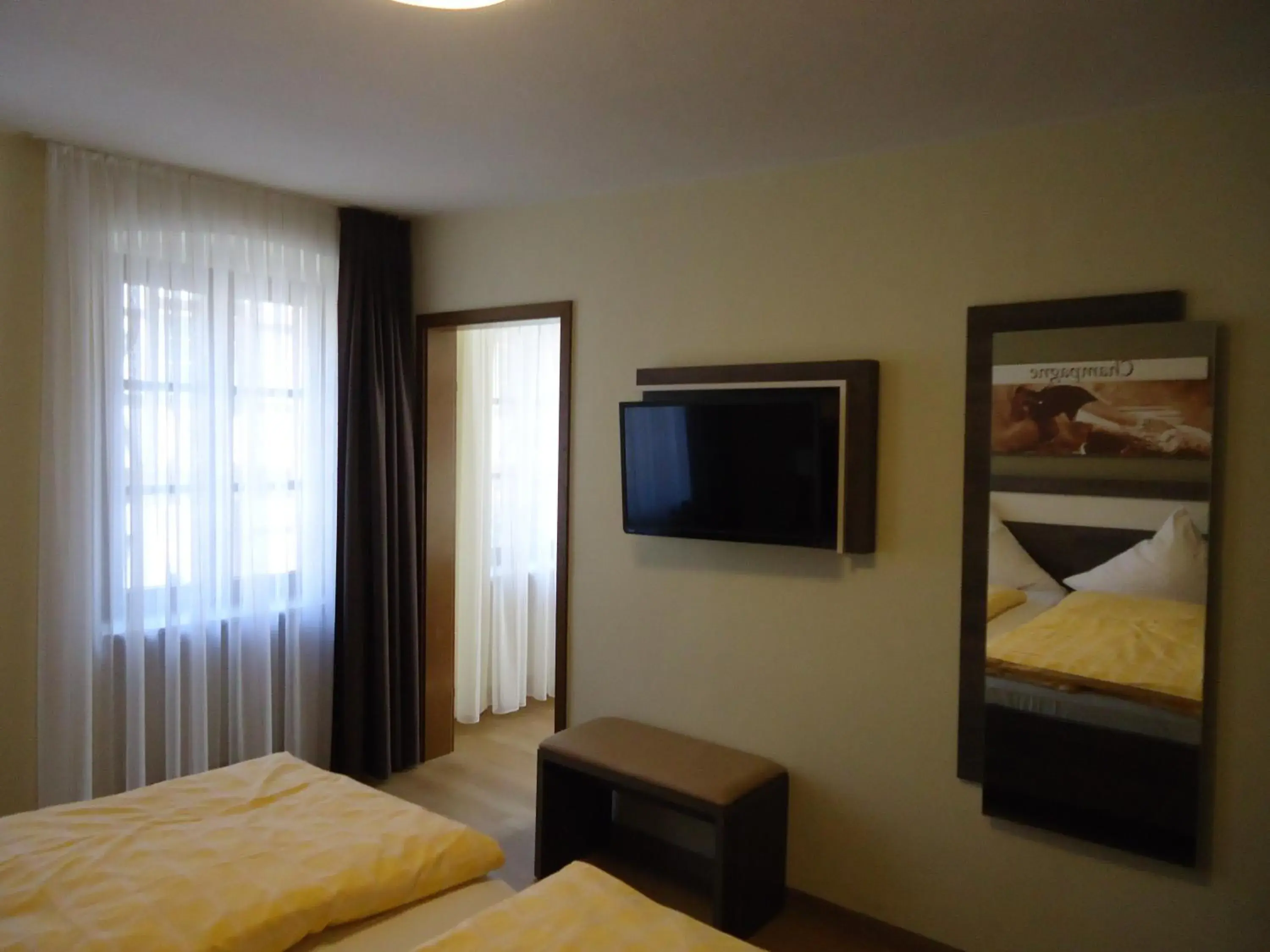 Double Room in Gasthaus Huwer Double Room in Gasthaus Huwer