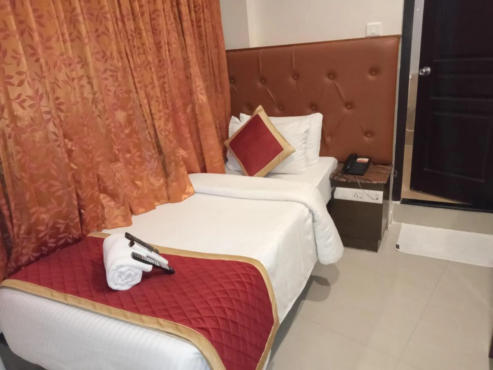 Bed in HOTEL SAHANA CASTLE