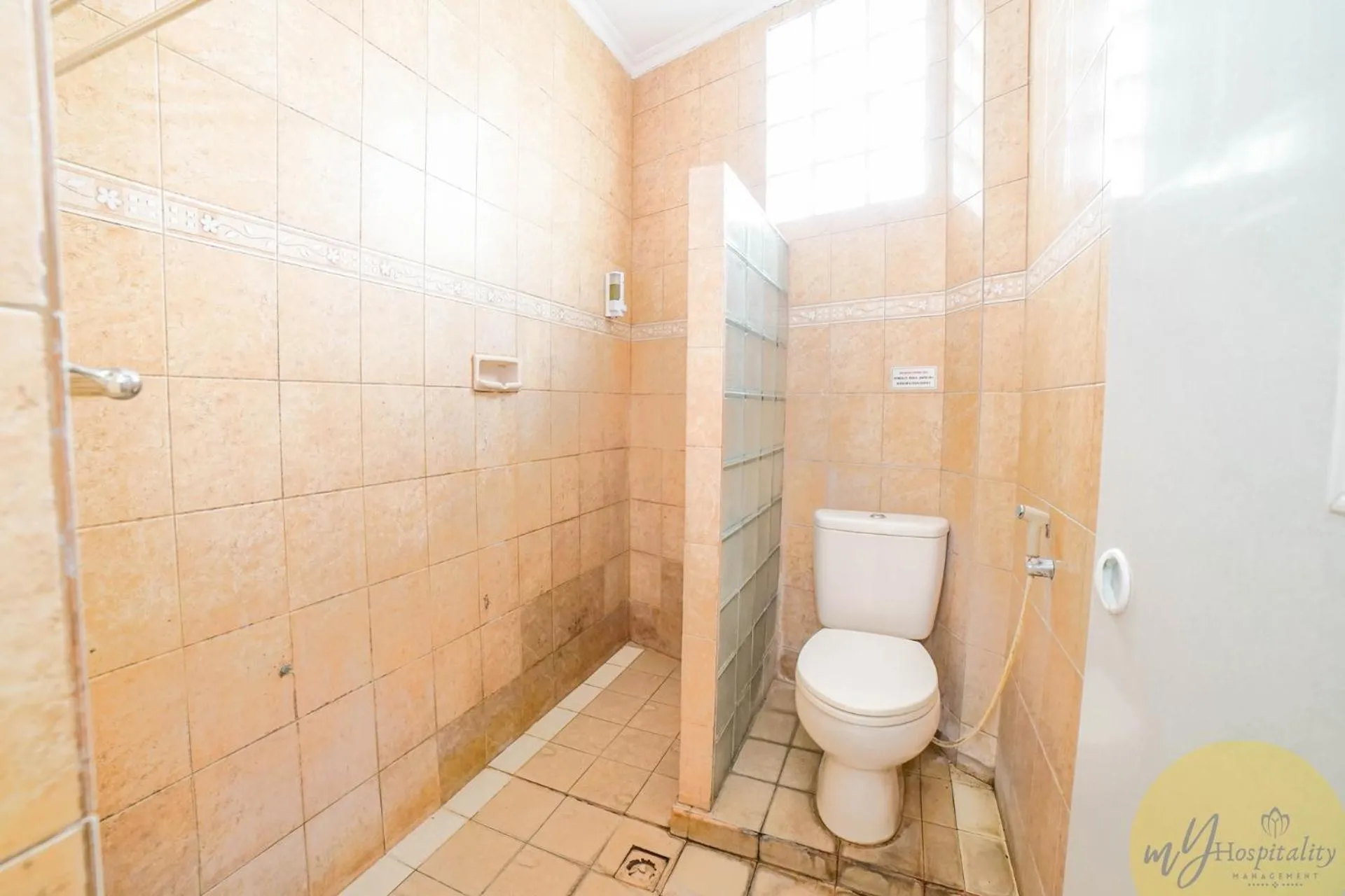 Shower in Hotel Patradisa by My Hospitality