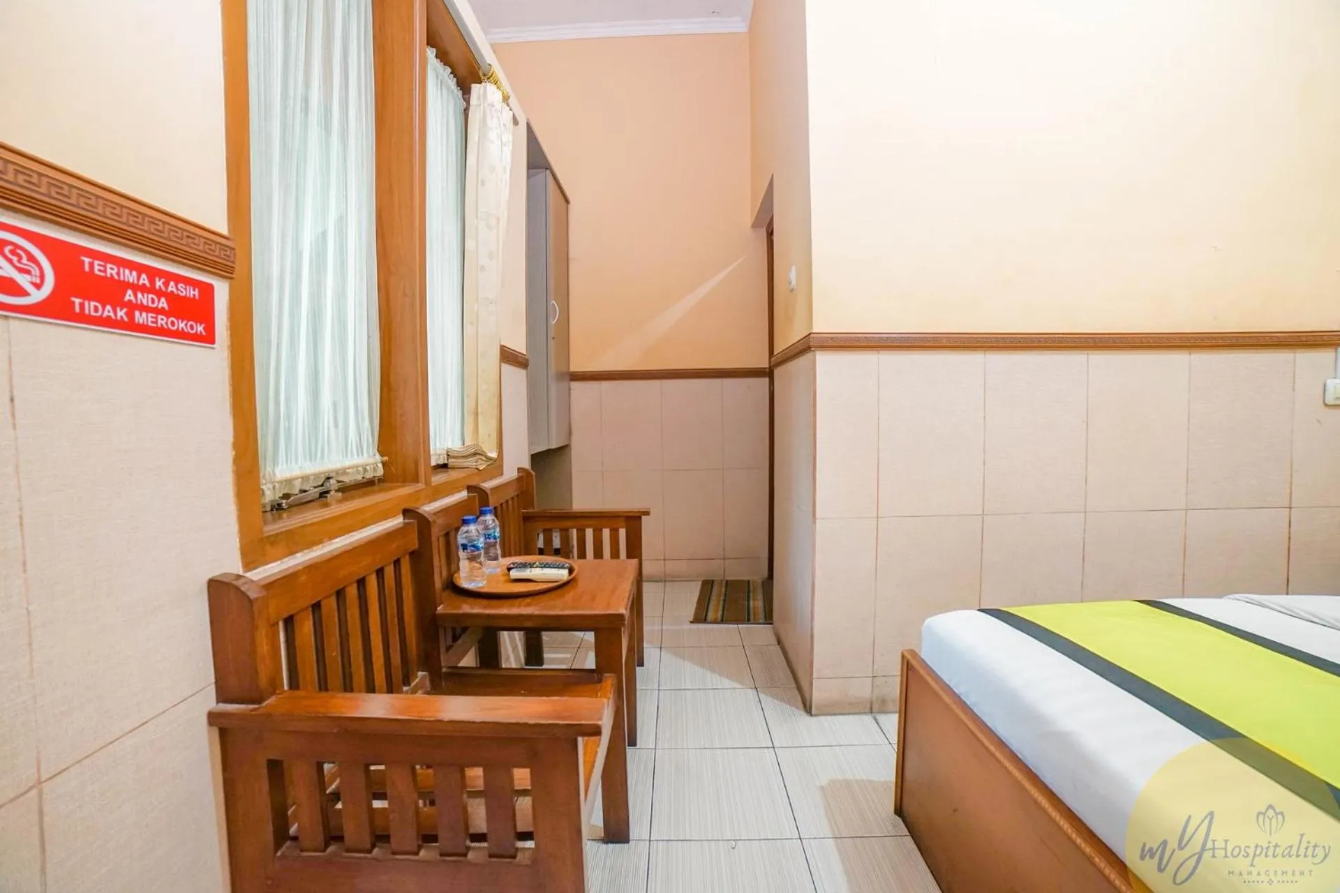 Photo of the whole room in Hotel Patradisa by My Hospitality