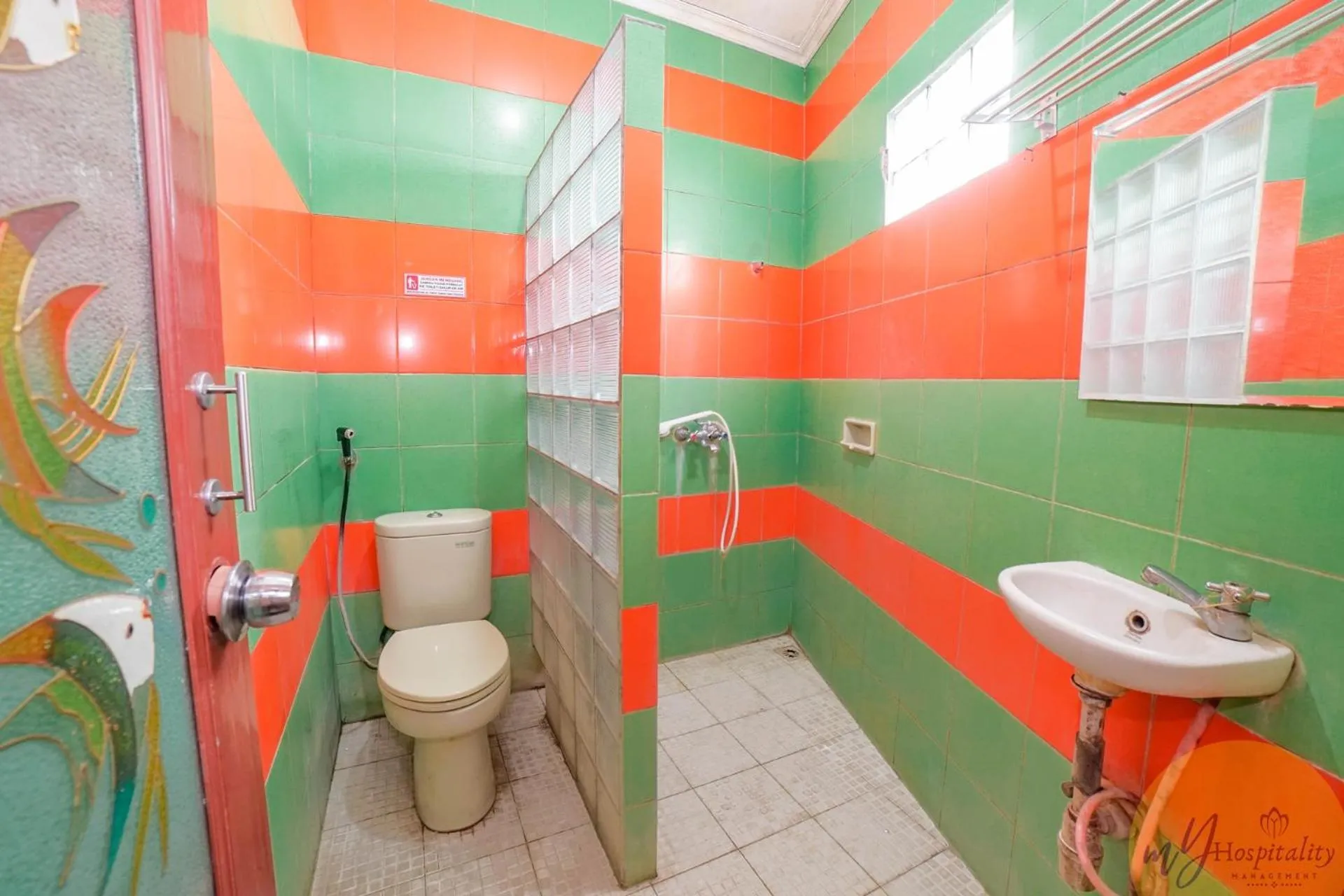 Shower in Hotel Patradisa by My Hospitality