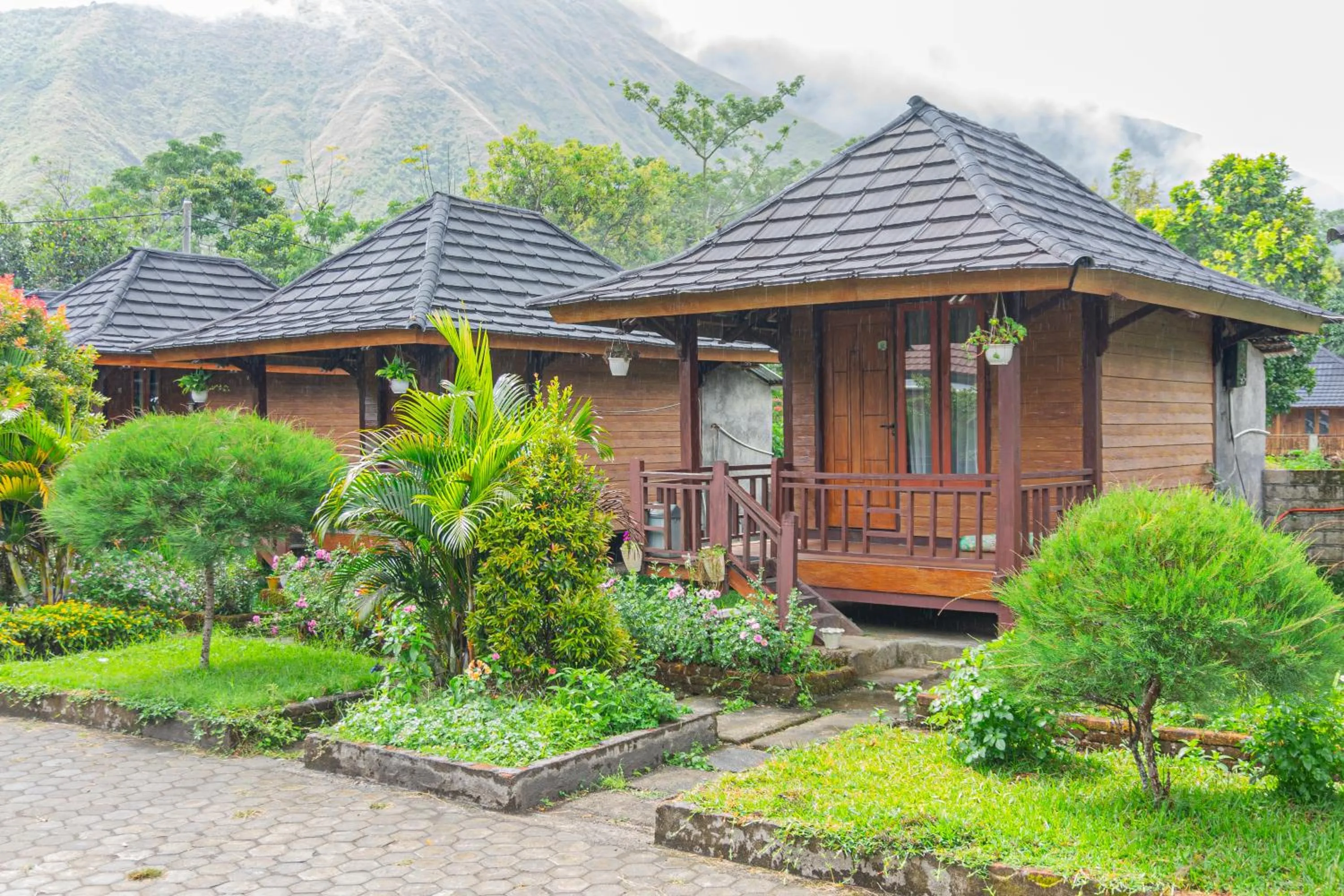 Property building in Puncak Rinjani Lodge