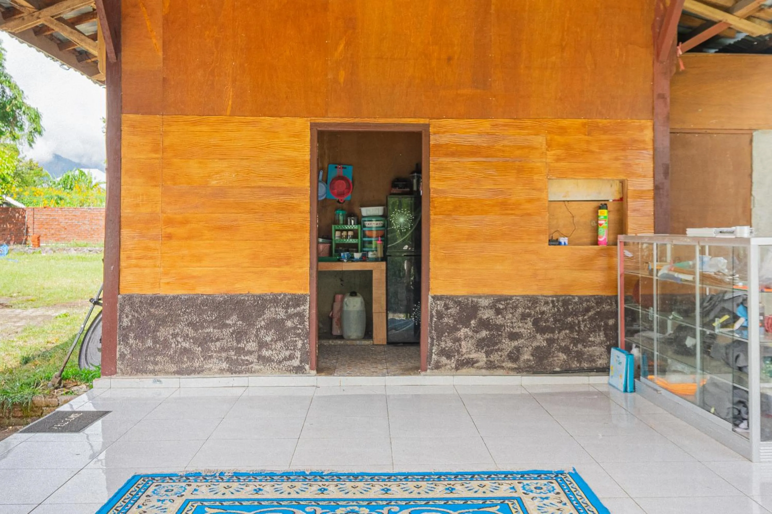 kitchen in Puncak Rinjani Lodge