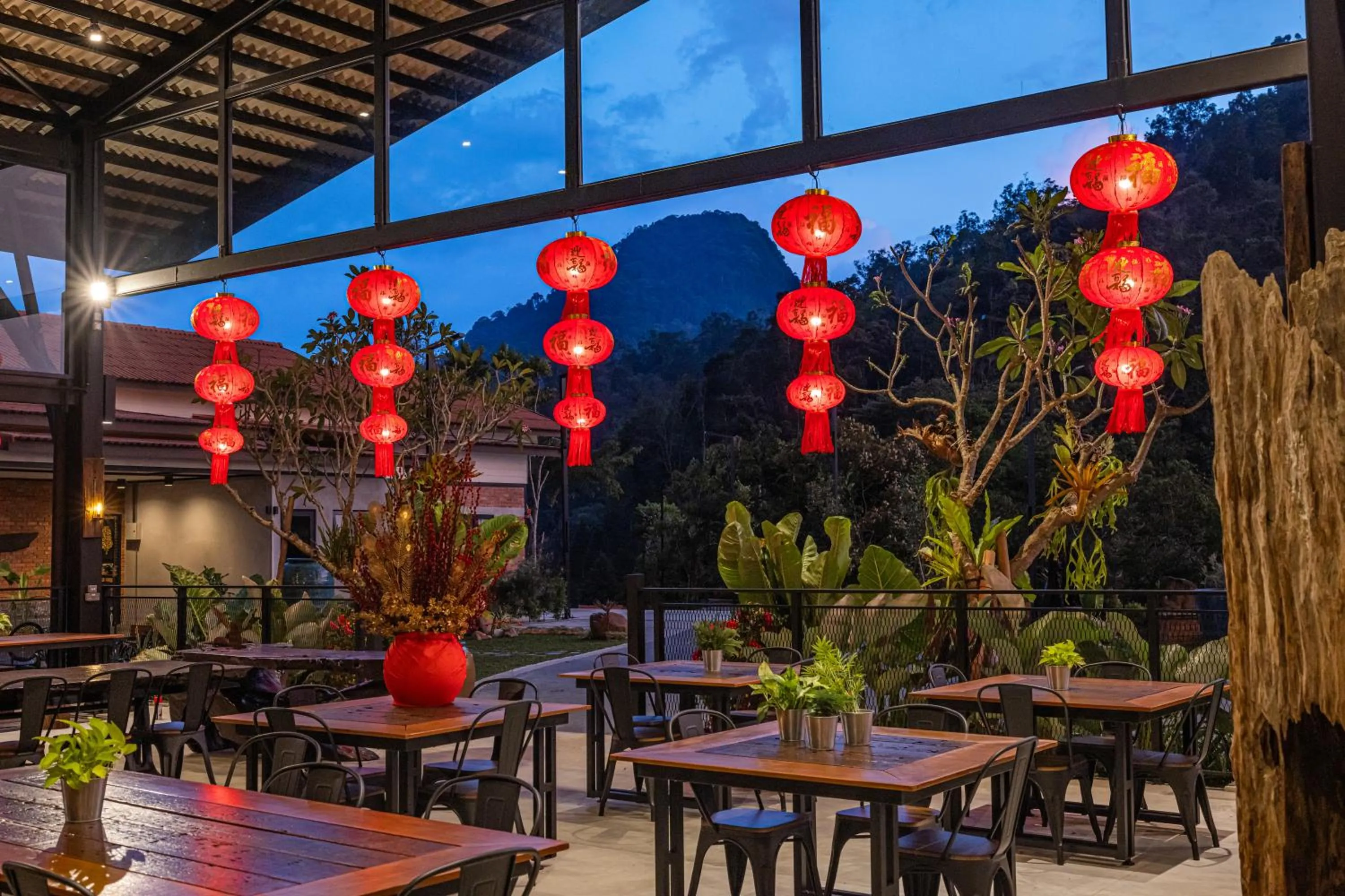 Restaurant/places to eat in Sebayu Retreat Gopeng