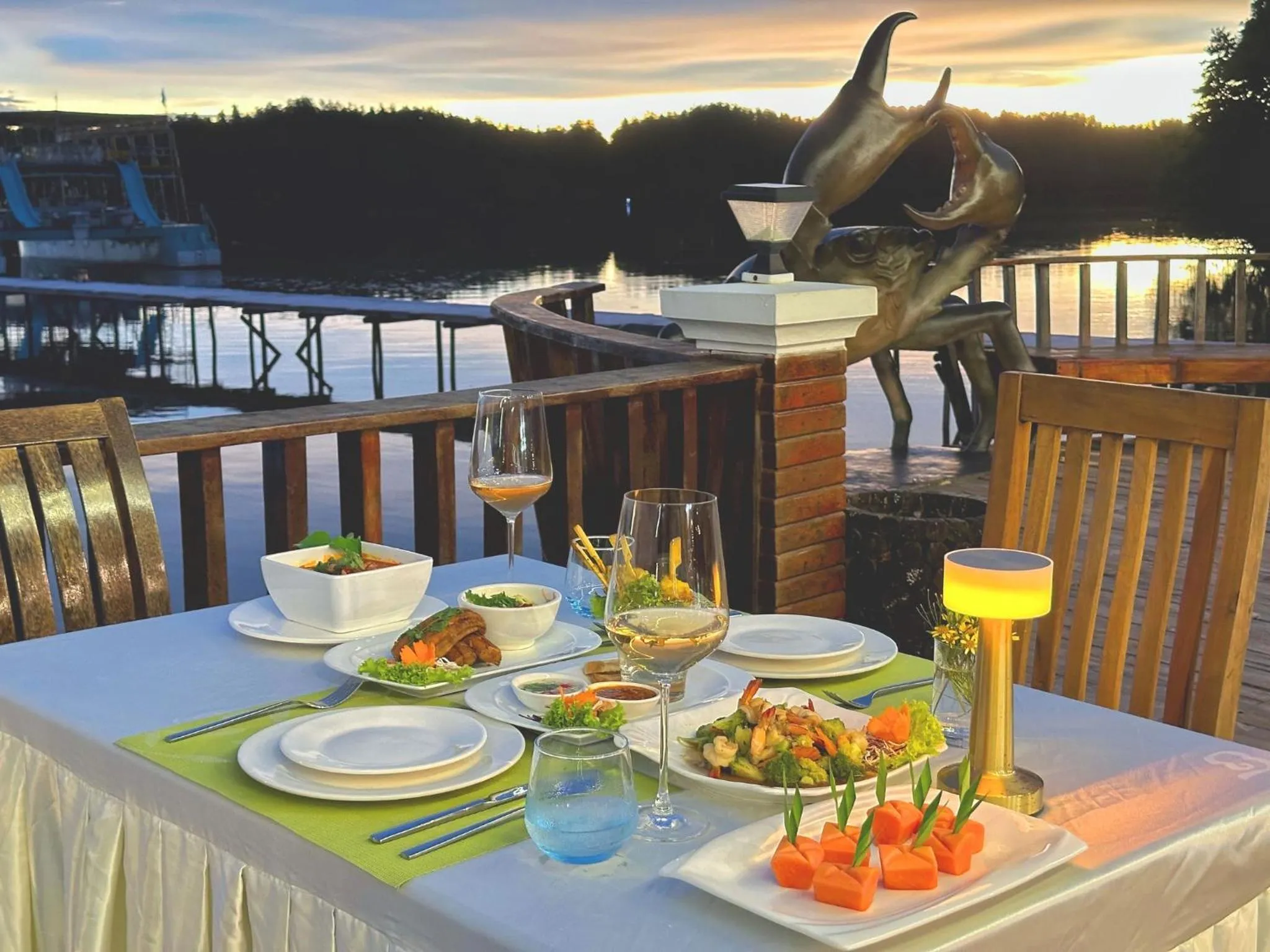 Restaurant/places to eat in Nov Koh Kong Resort