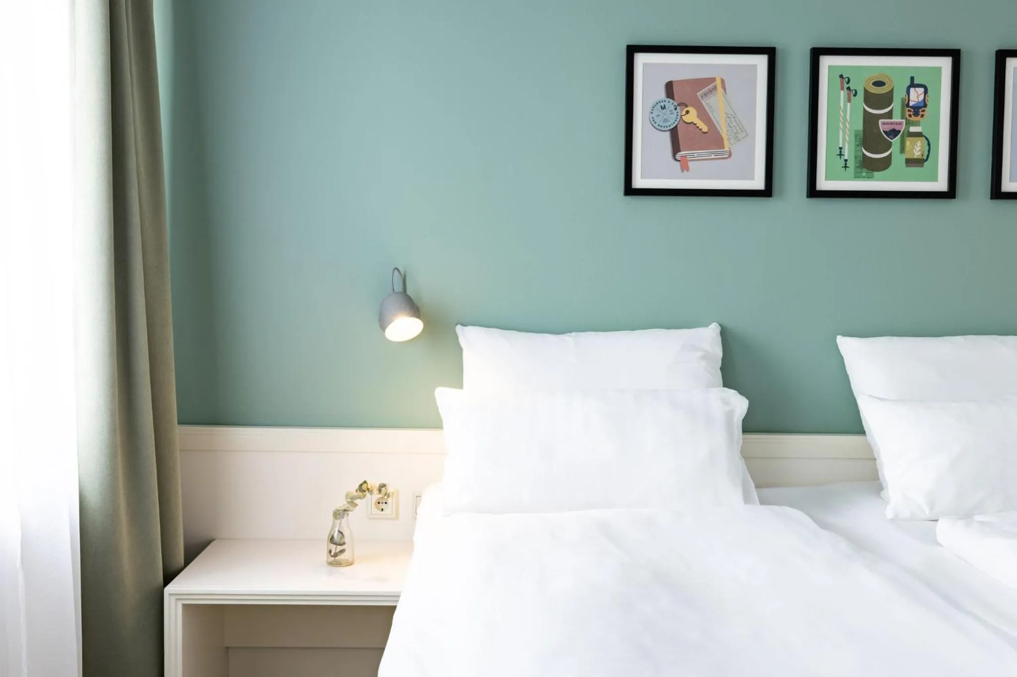 Photo of the whole room, Bed in Garner Hotel Post Aschaffenburg by IHG