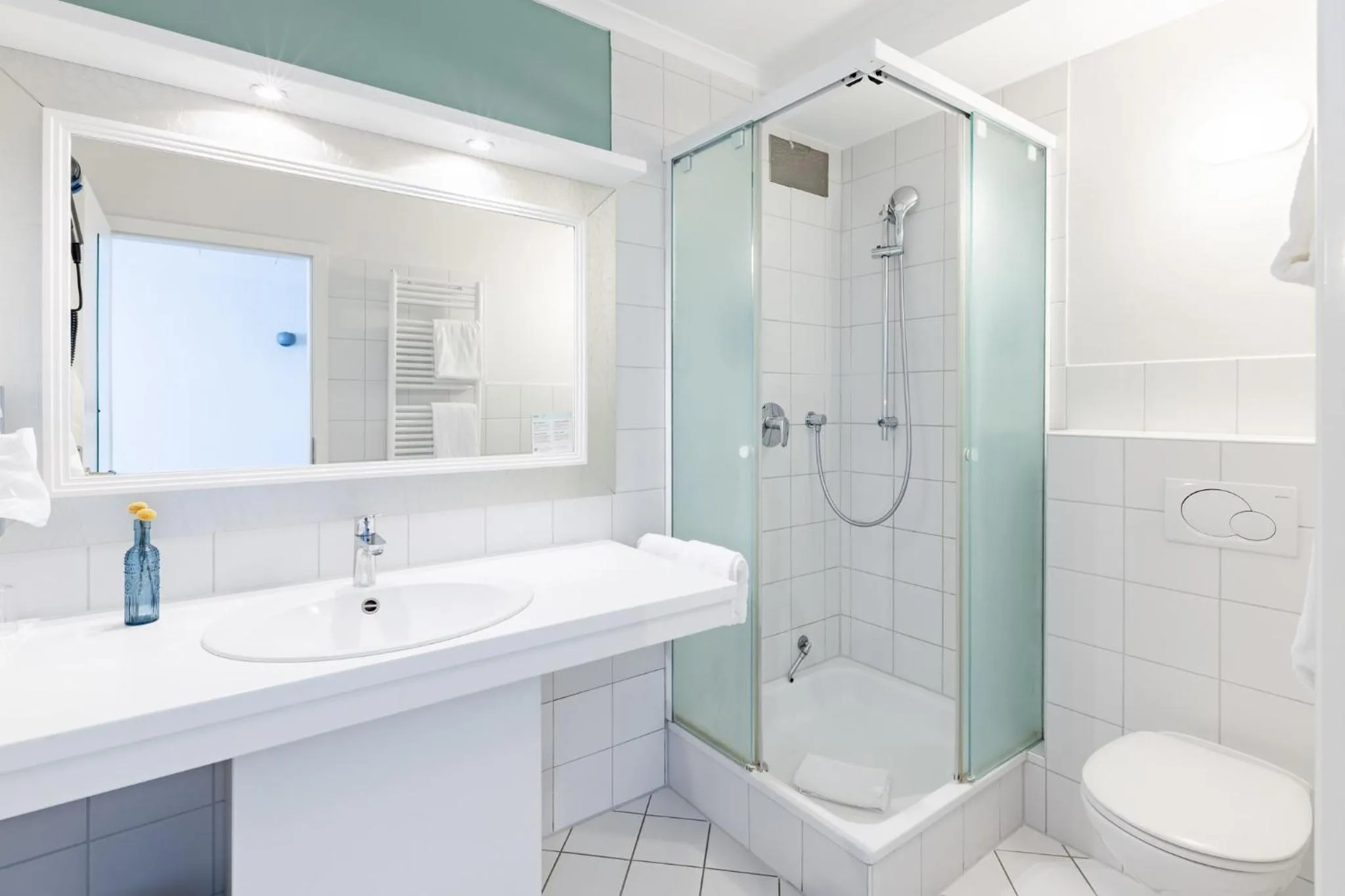 Bathroom in Garner Hotel Post Aschaffenburg by IHG