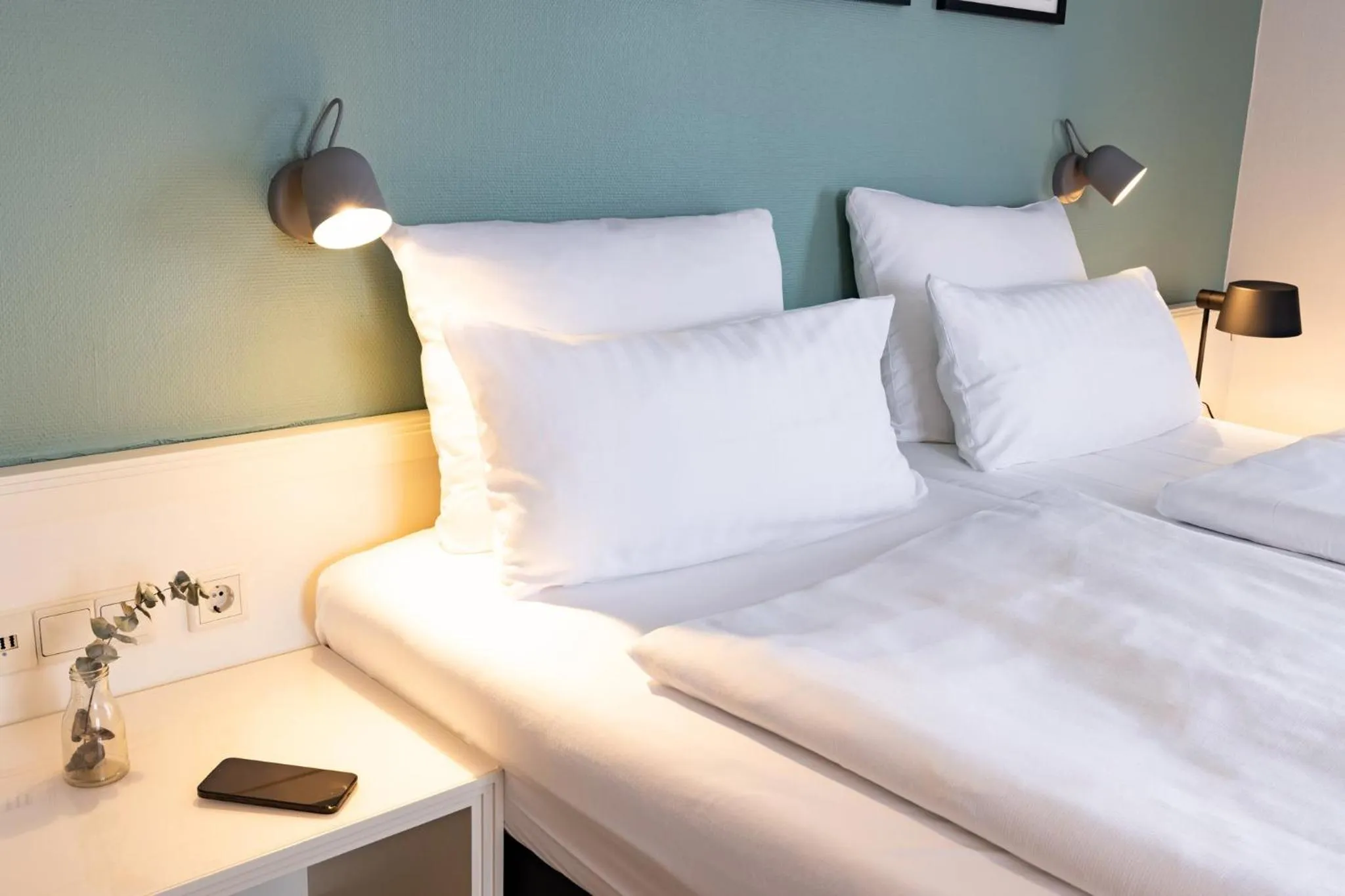 Photo of the whole room, Bed in Garner Hotel Post Aschaffenburg by IHG