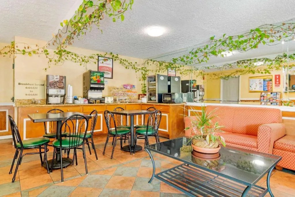 Econo Lodge Decatur - Atlanta East