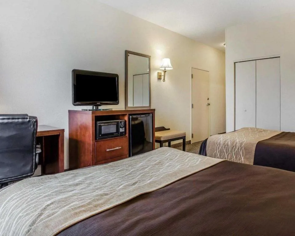 Bed in Comfort Inn & Suites