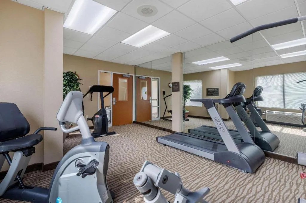 Comfort Inn & Suites