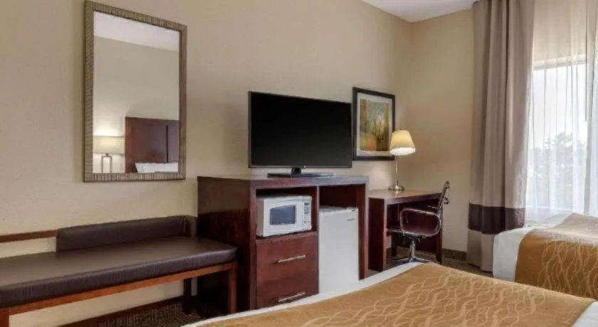 Bed in Comfort Inn & Suites