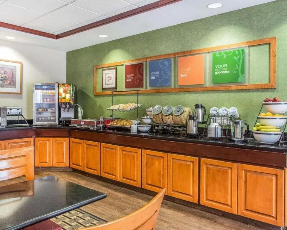 Comfort Inn & Suites Comfort Inn & Suites