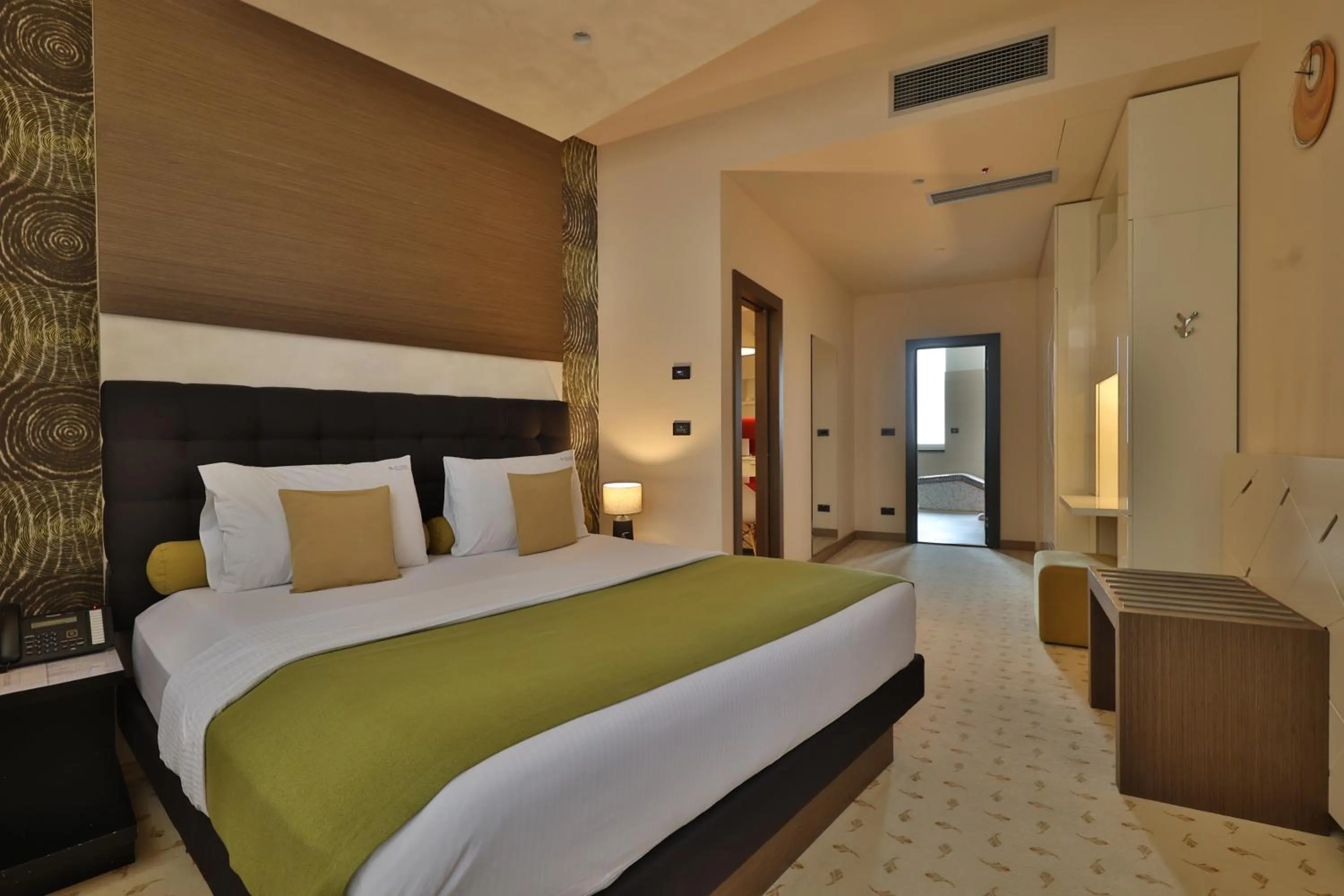 Bed in Atera Business Suites