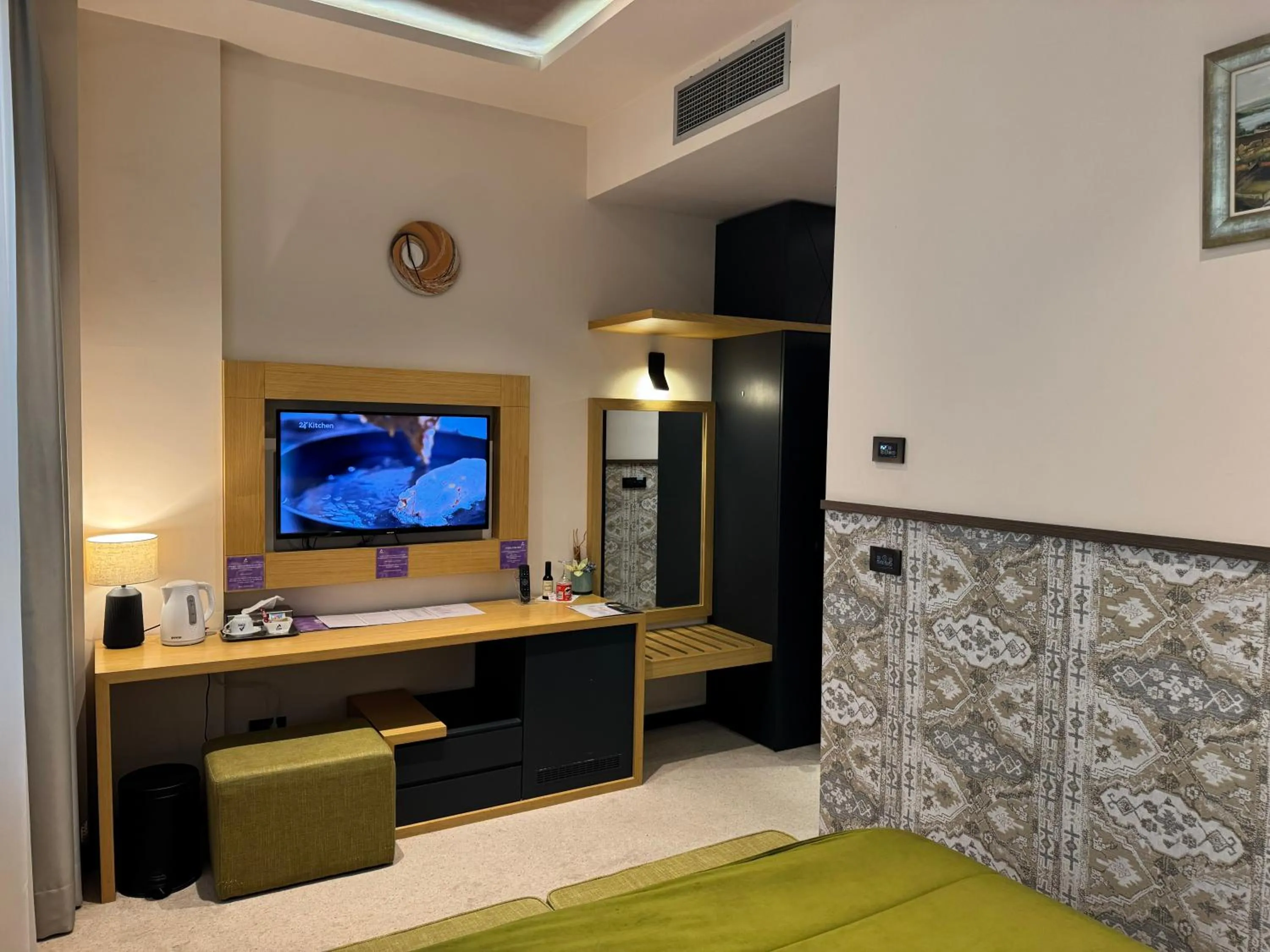 Bed in Atera Business Suites