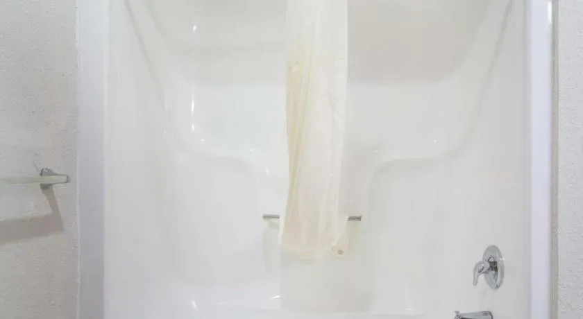 Rodeway Inn Lumberton Central