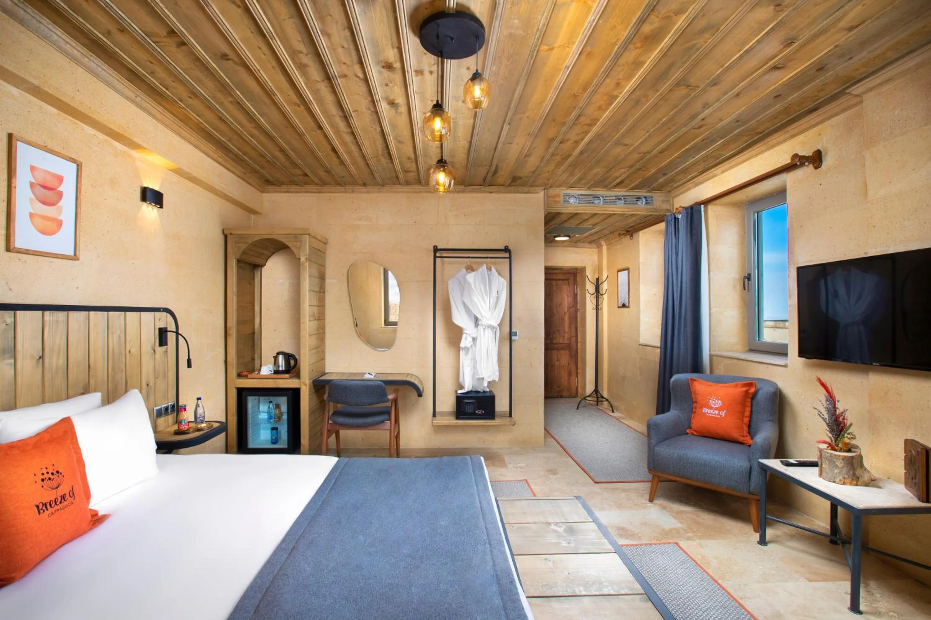 Photo of the whole room, Bed in Breeze Of Cappadocia