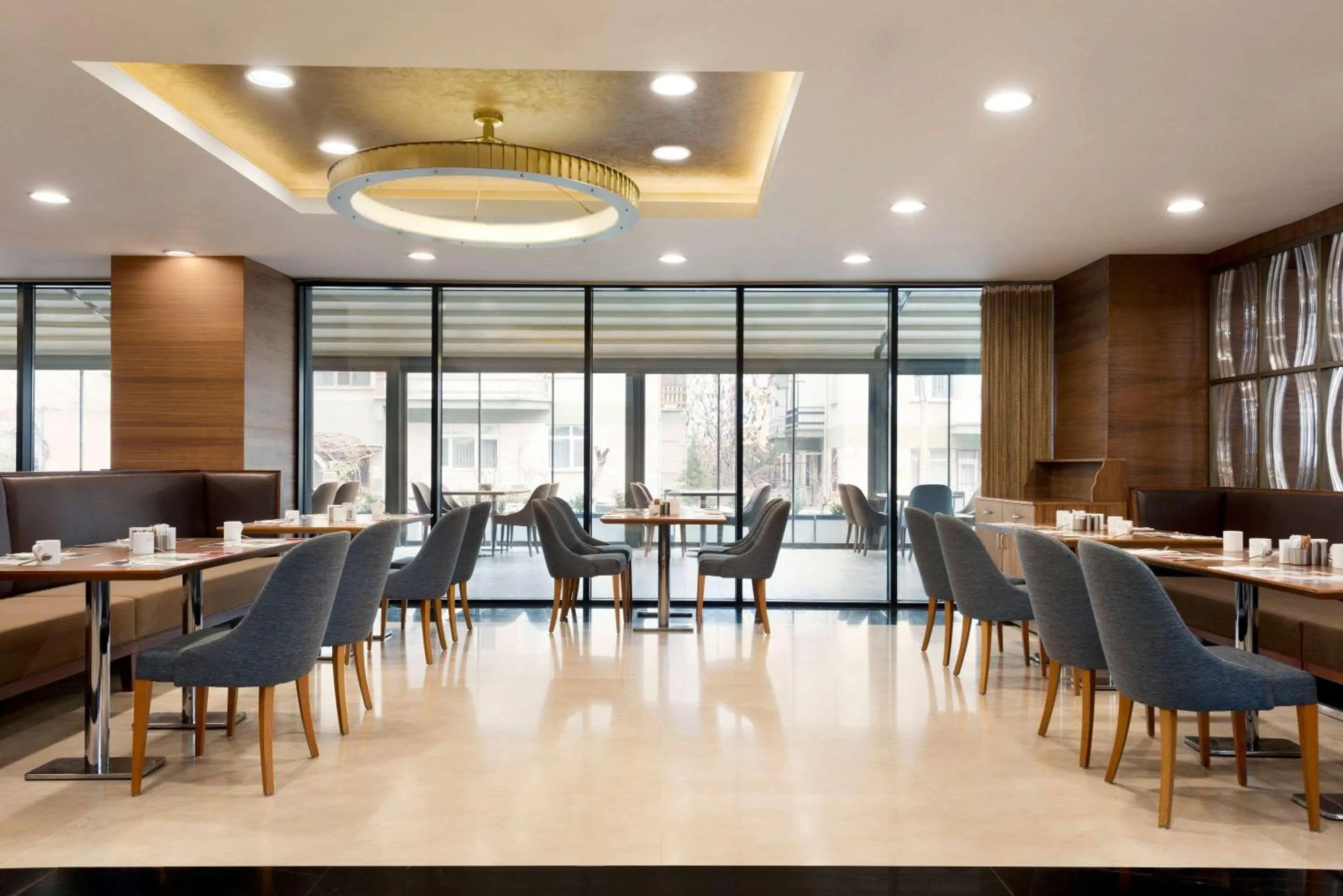 Restaurant/places to eat in Ramada By Wyndham Elazığ