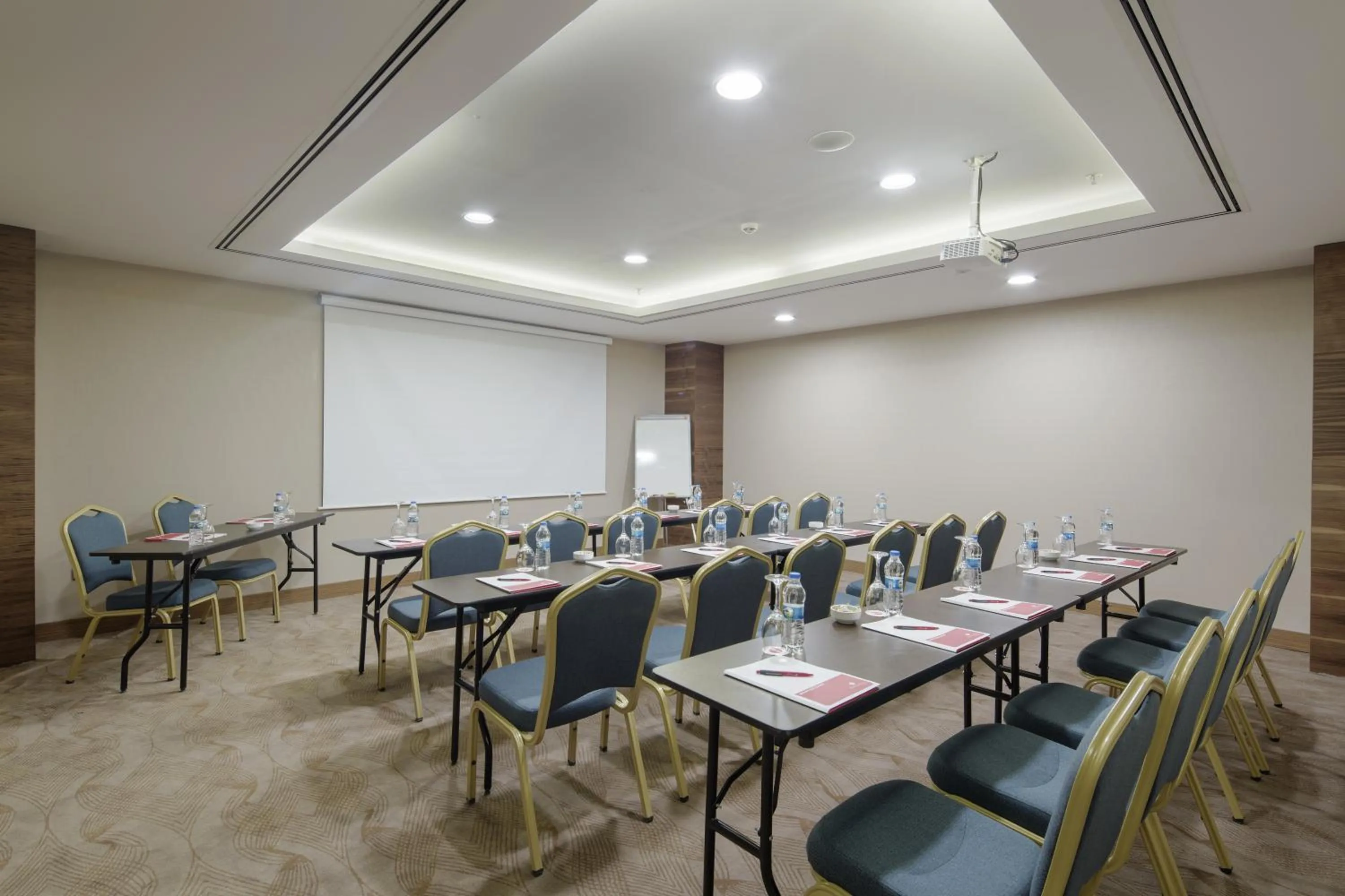 Business facilities in Ramada By Wyndham Elazığ