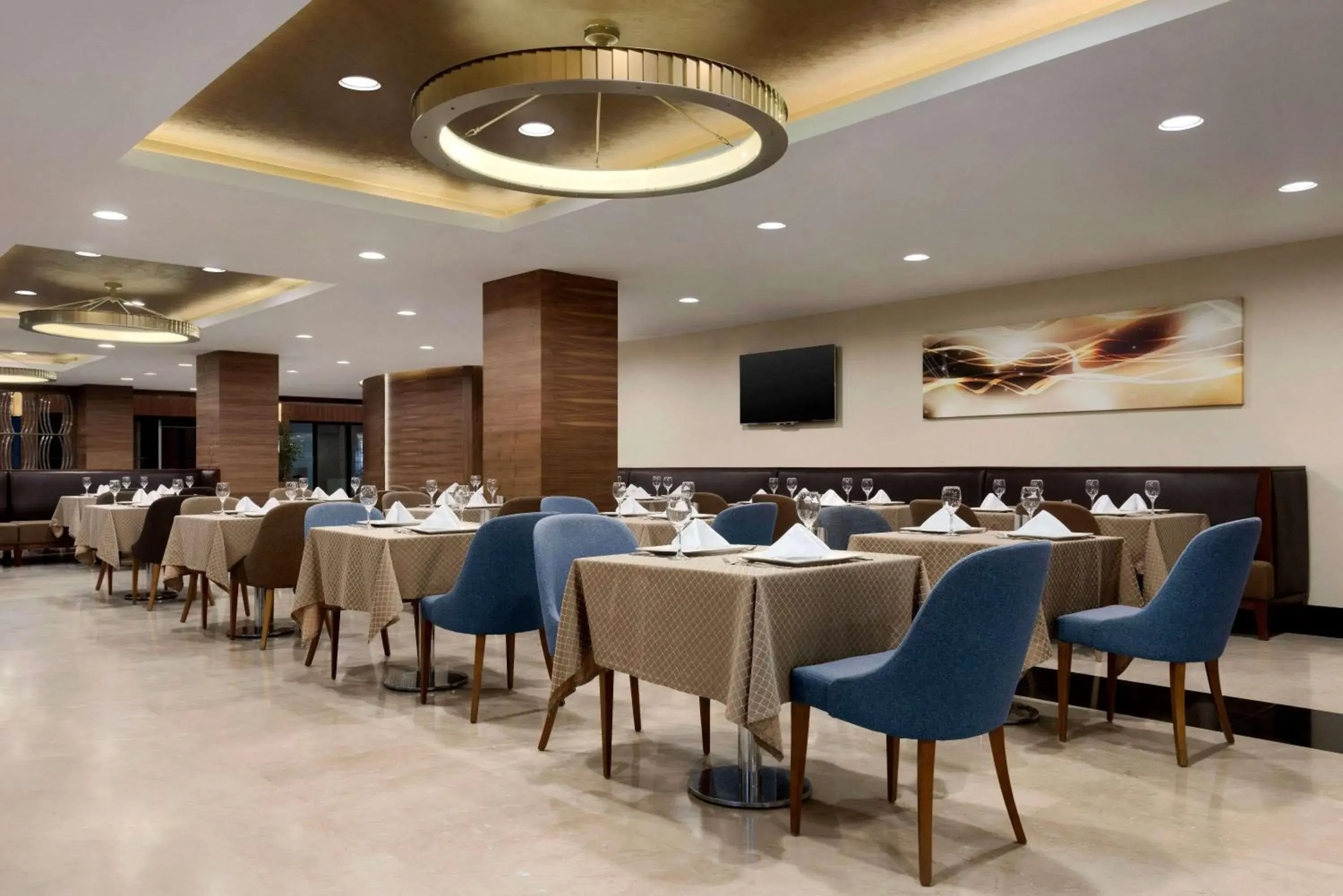 Restaurant/places to eat in Ramada By Wyndham Elazığ Restaurant/places to eat in Ramada By Wyndham Elazığ