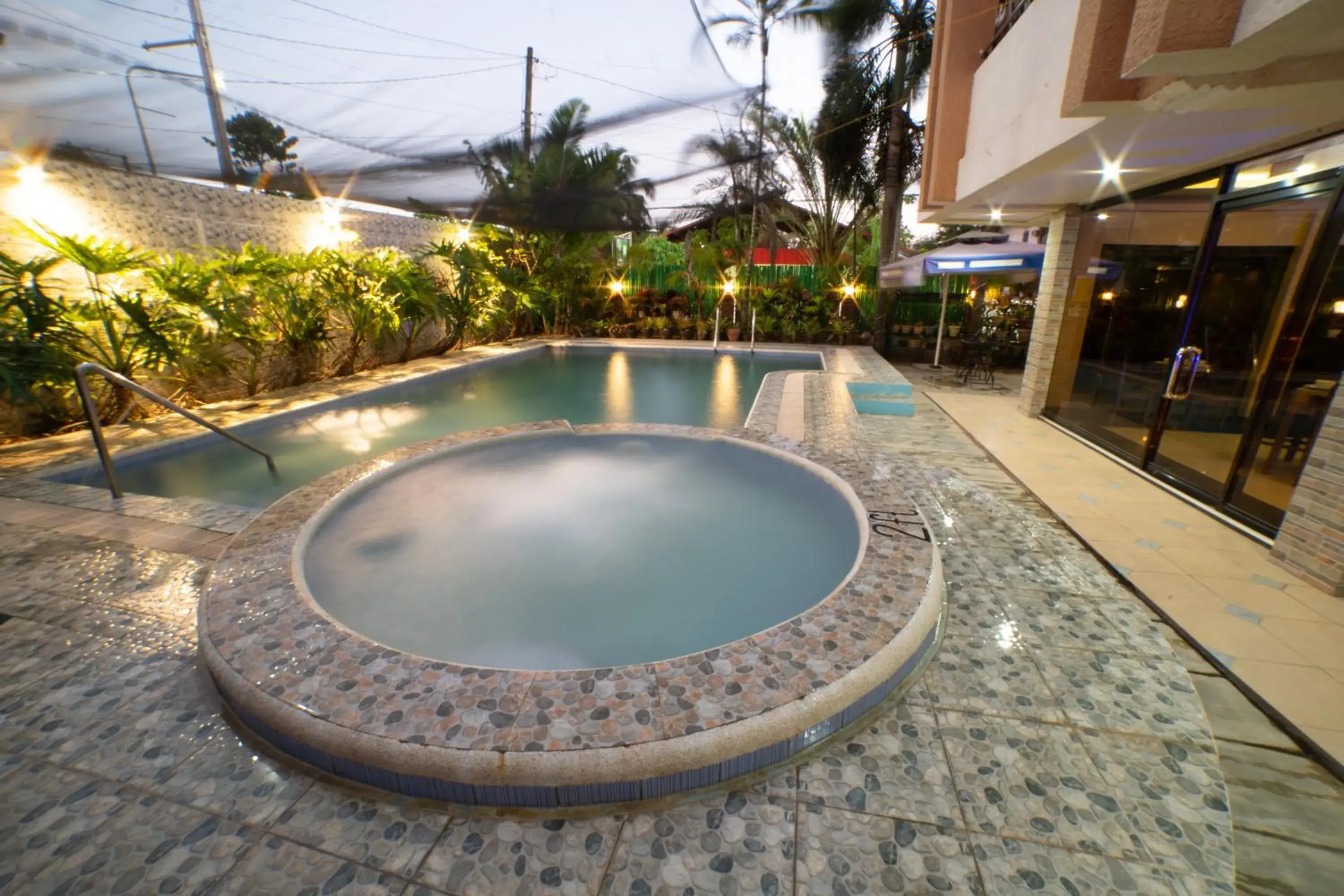 Swimming pool in Casañas Suites Swimming pool in Casañas Suites