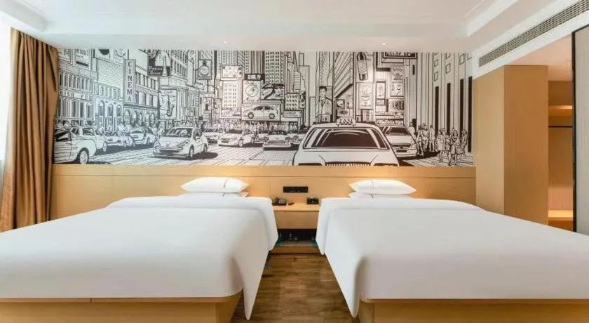 Bed in City Comfort Inn Wuhan Yangluo Wanda Plaza