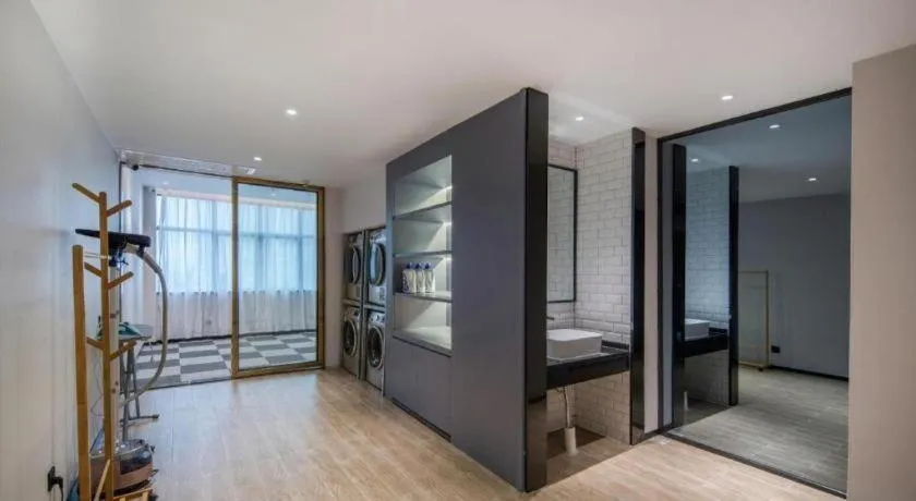 Bed in City Comfort Premier Hotel Nanning Guangxi University Zoo Metro Station