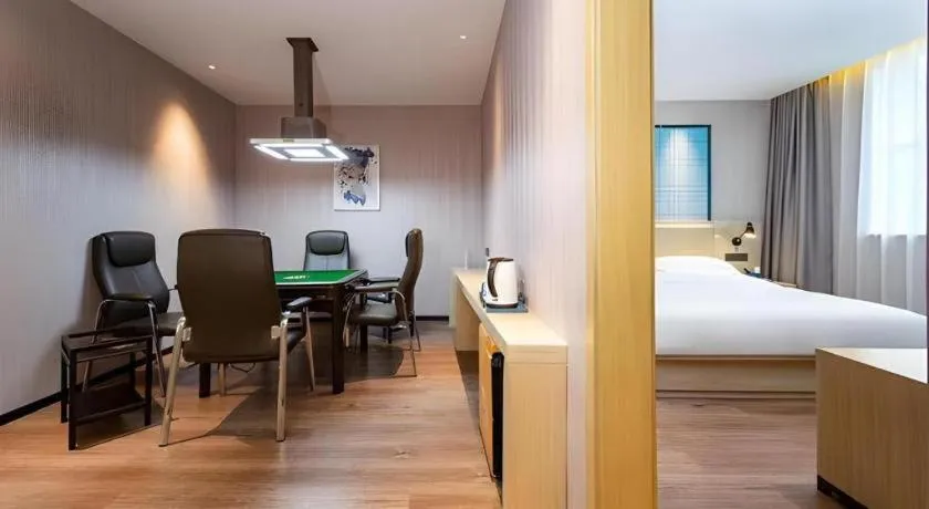 Bed in Echarm Hotel Wuhan Hankou Railway Station Zhuyeshan Metro Station