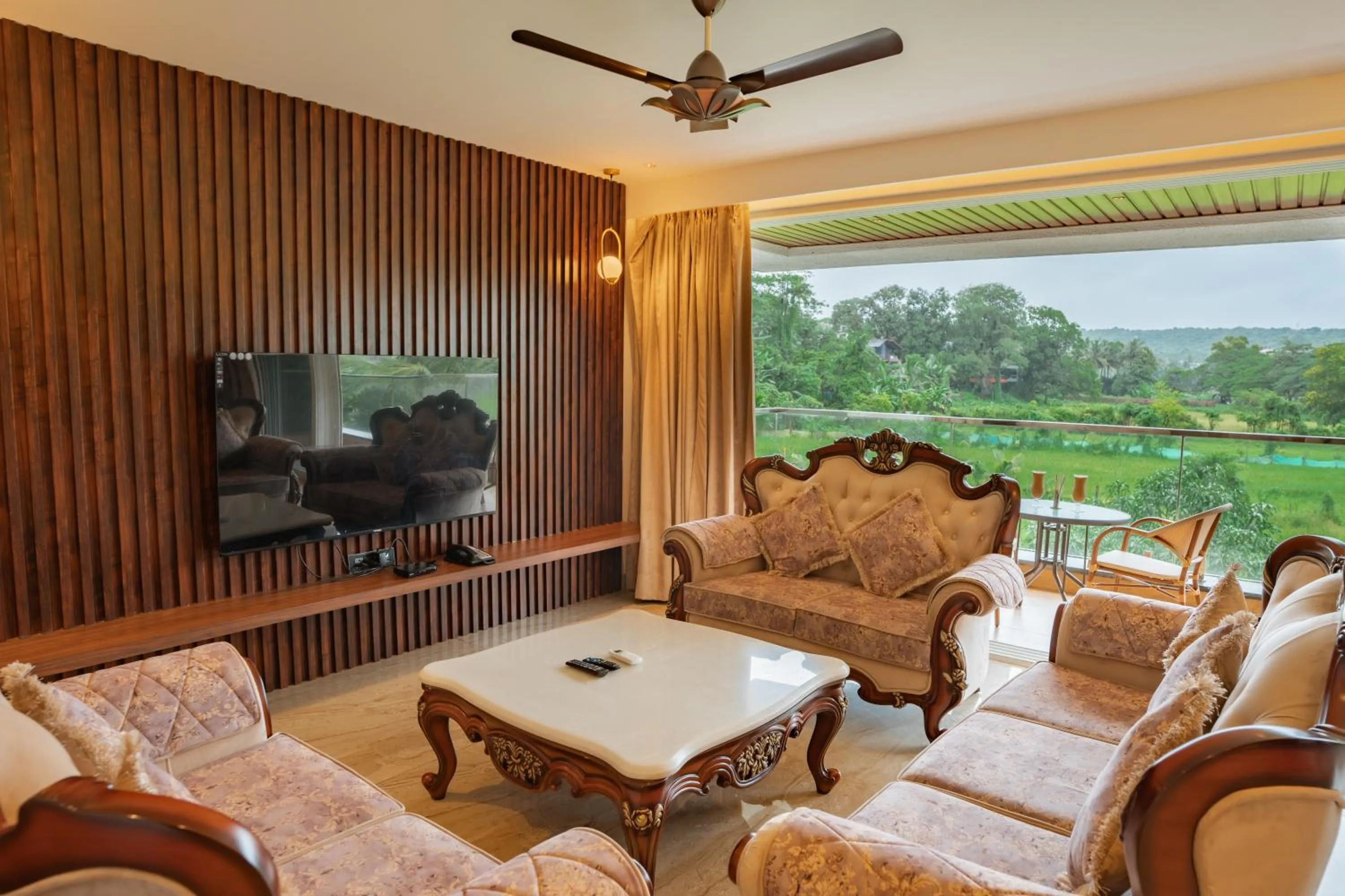 Living room in The Tanisi Resorts & Pool Villas, Candolim