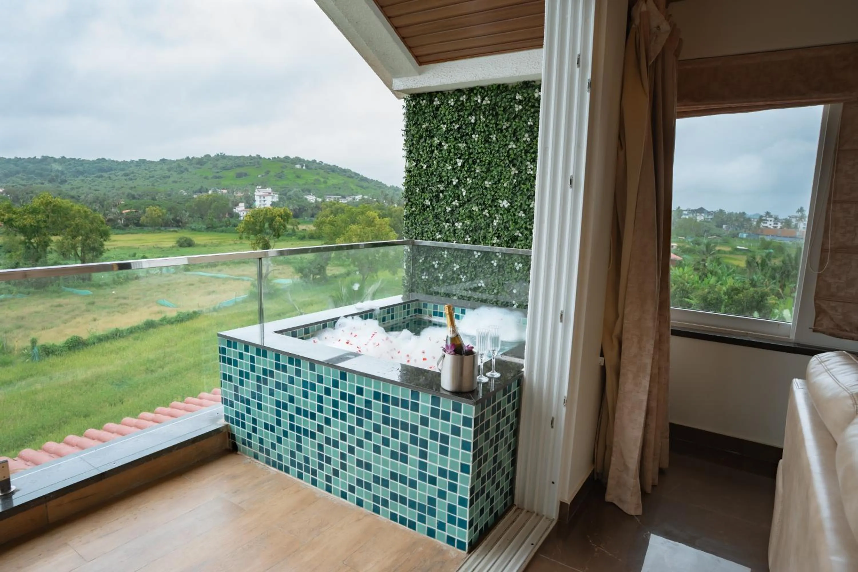 Bath in The Tanisi Resorts & Pool Villas, Candolim