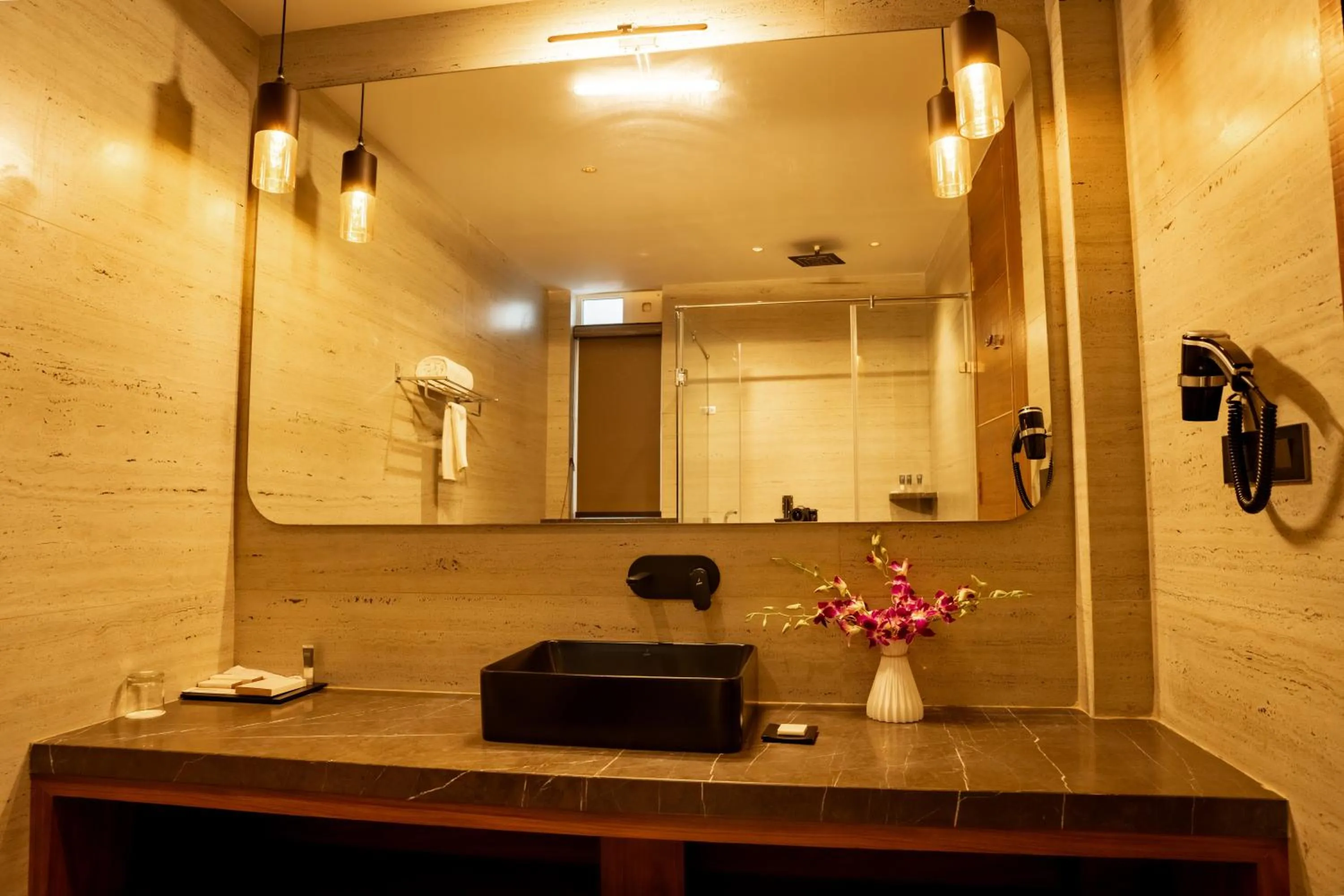 Bathroom in The Tanisi Resorts & Pool Villas, Candolim