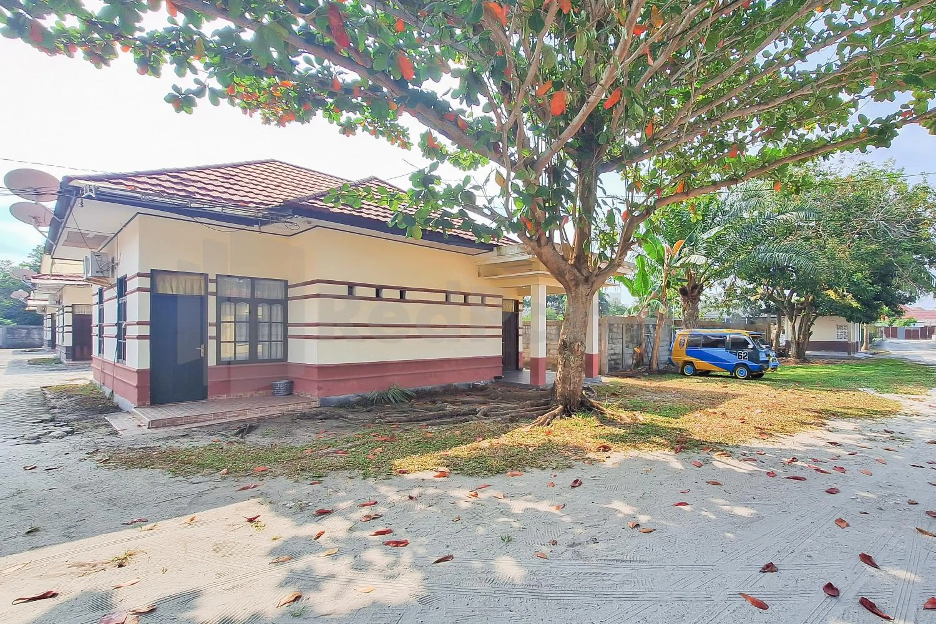 Property building in Aman Guest House Redpartner