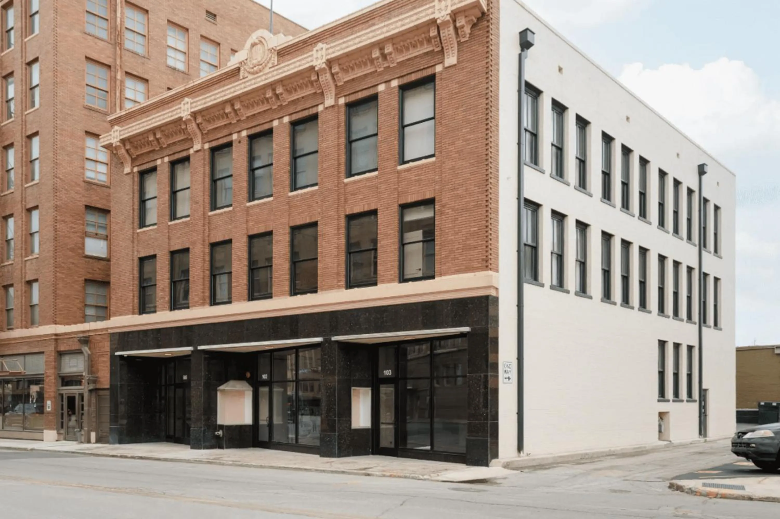 Property building in La Luz