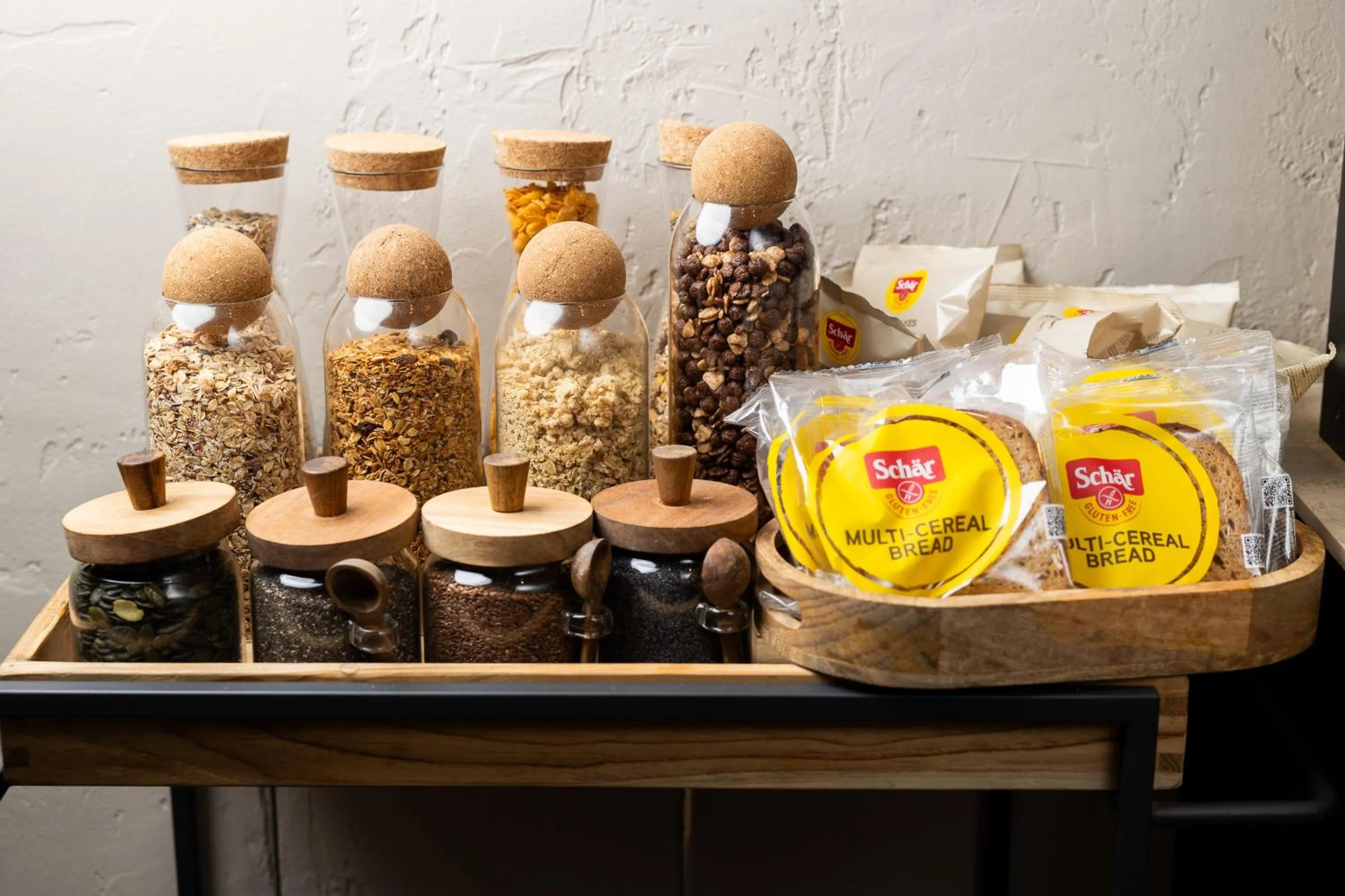 Restaurant/places to eat in House of Ble