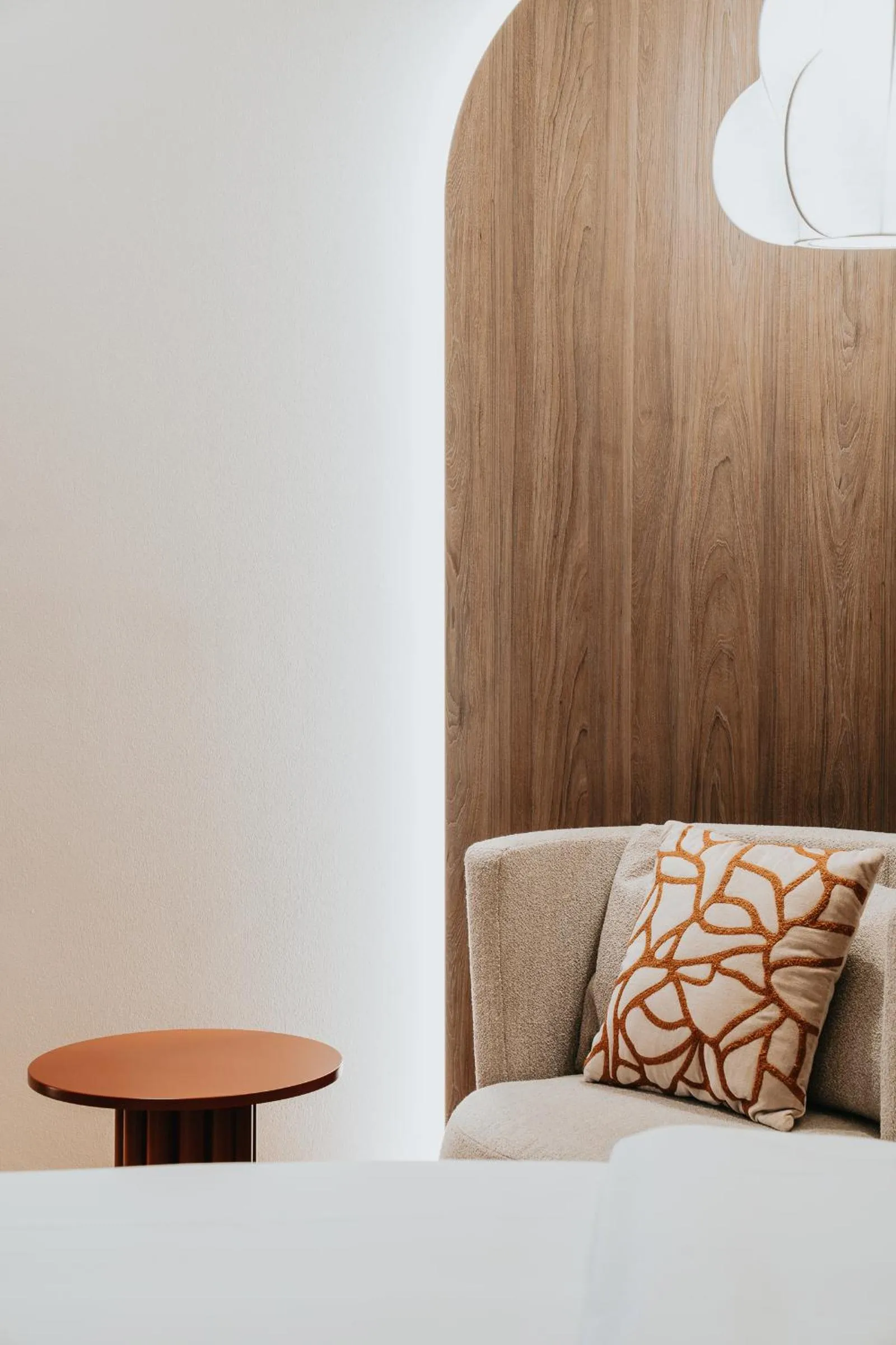 Seating area, Bed in House of Ble