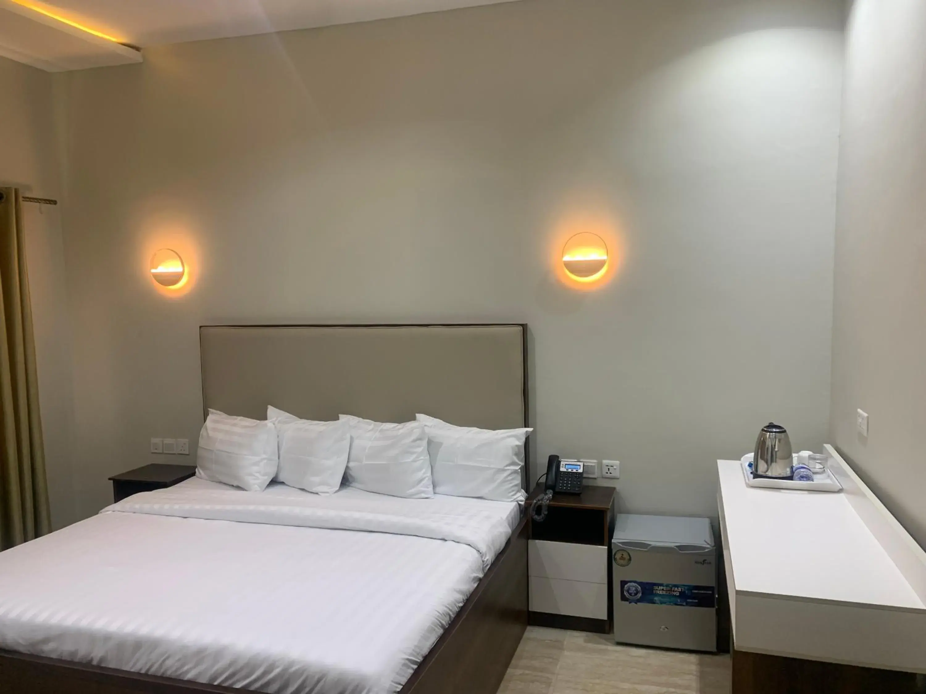 Double Room in Greywood Hotel and Apartments Double Room in Greywood Hotel and Apartments