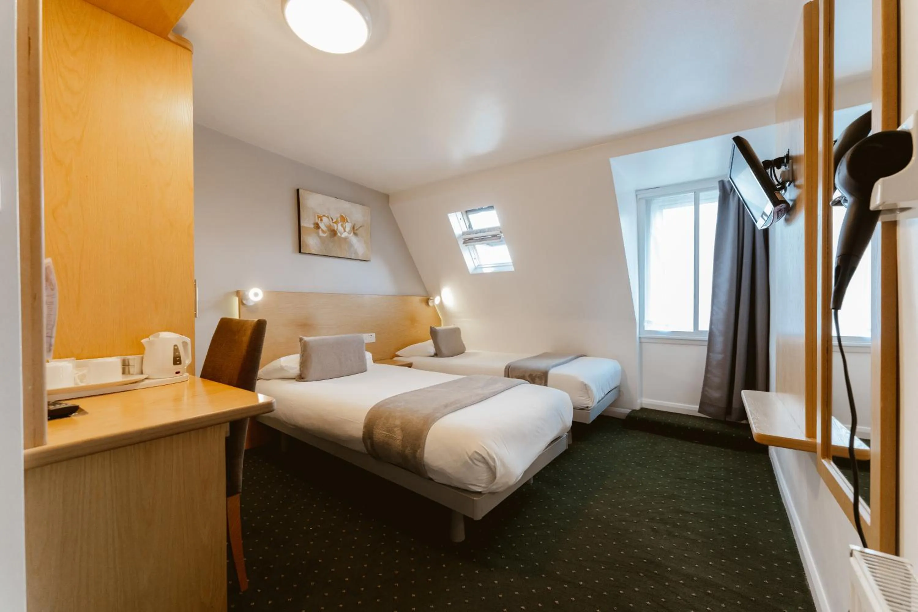 Bedroom, Bed in Star Hotel