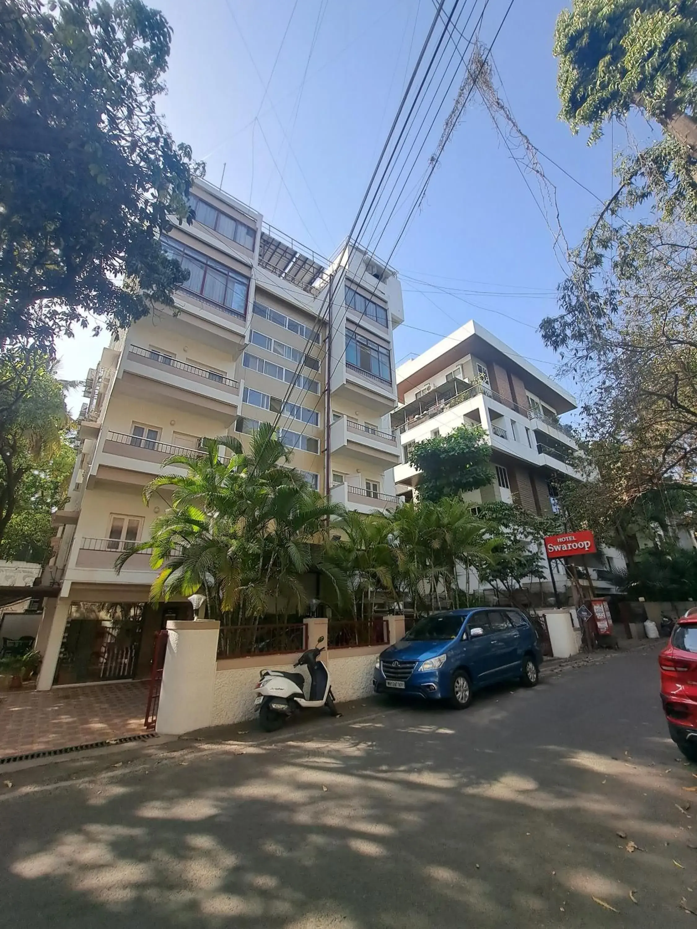 Property building in Hotel Swaroop Property building in Hotel Swaroop