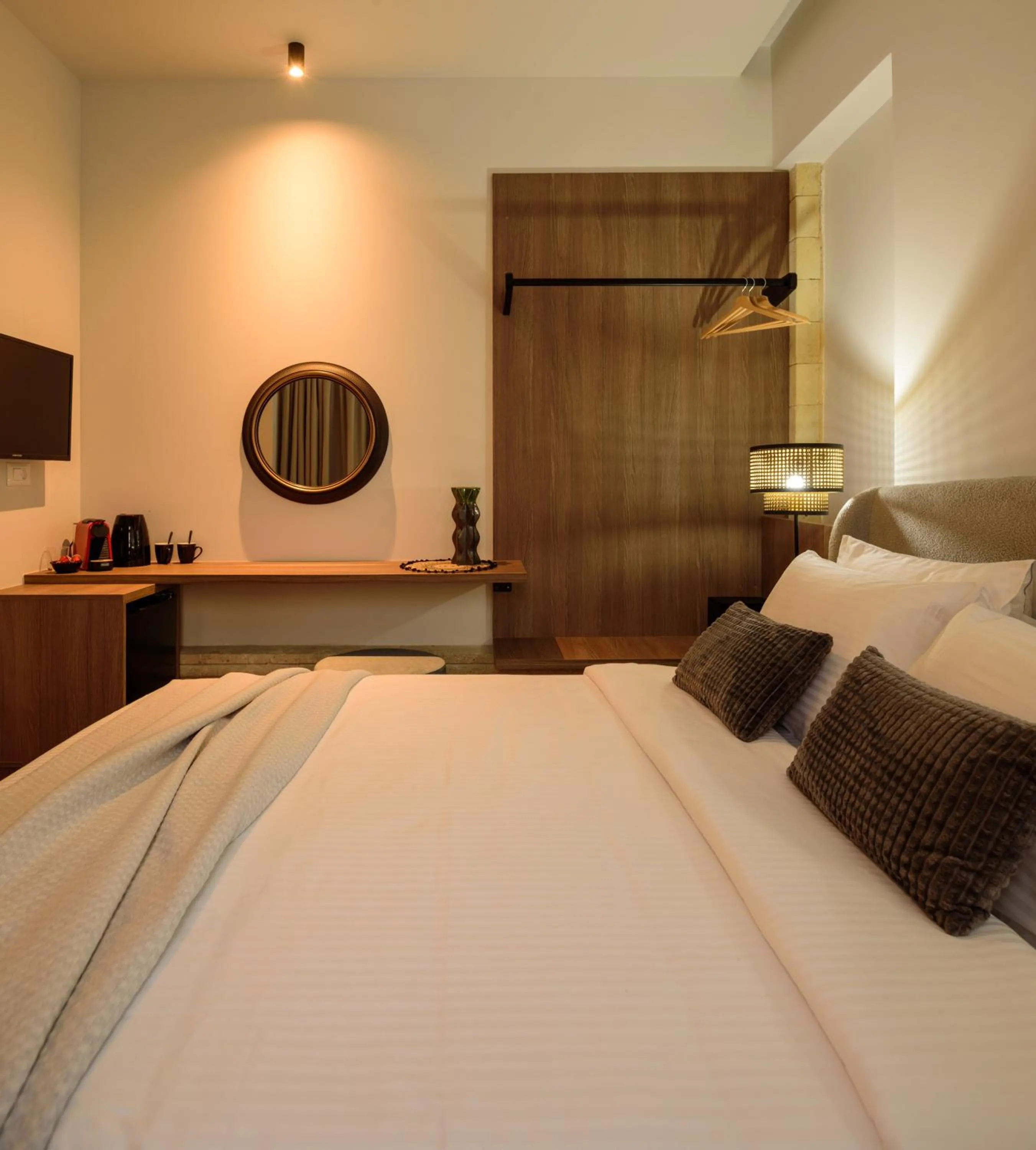 Bedroom, Bed in Arthur Suites in Old Town