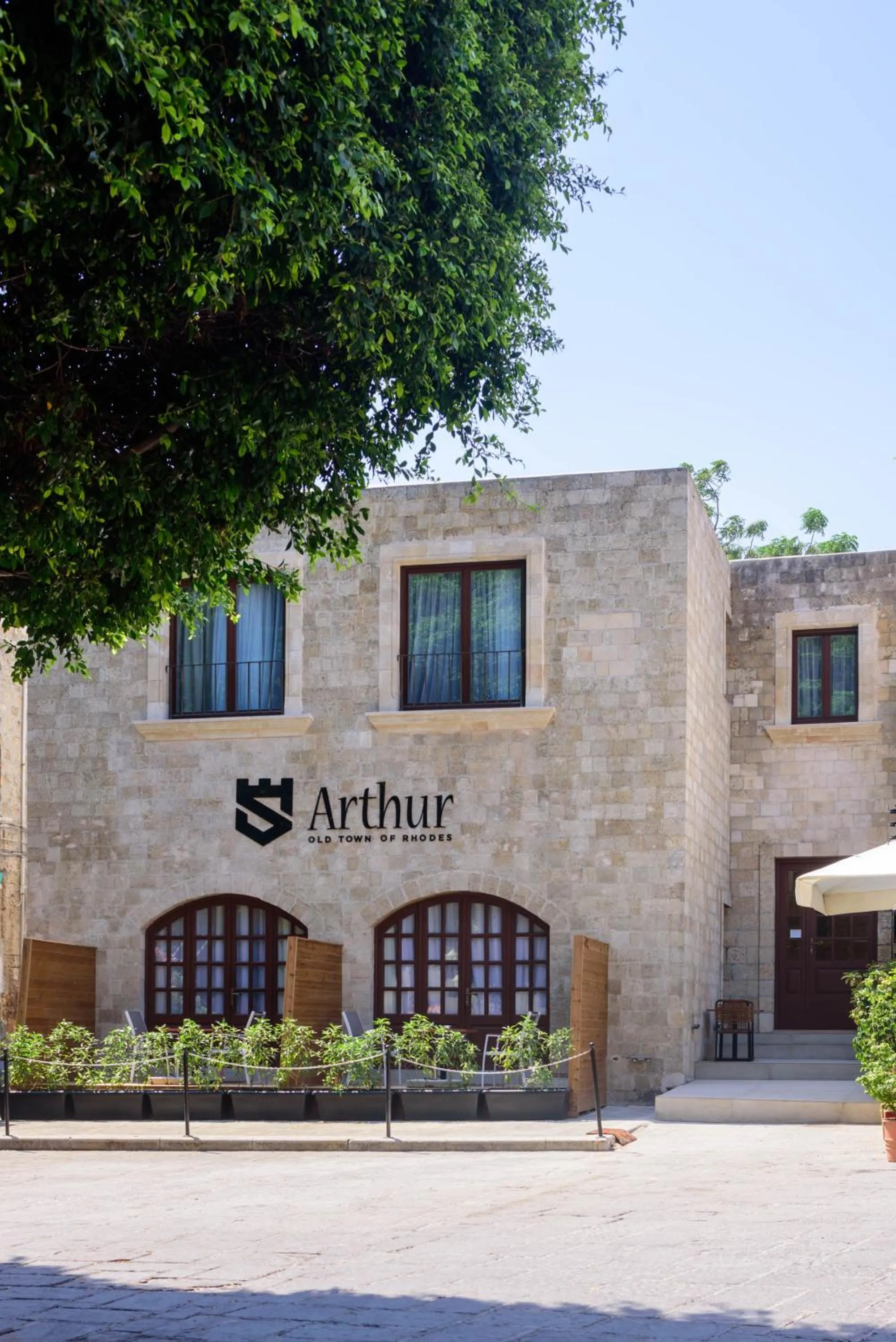 Property building in Arthur Suites in Old Town