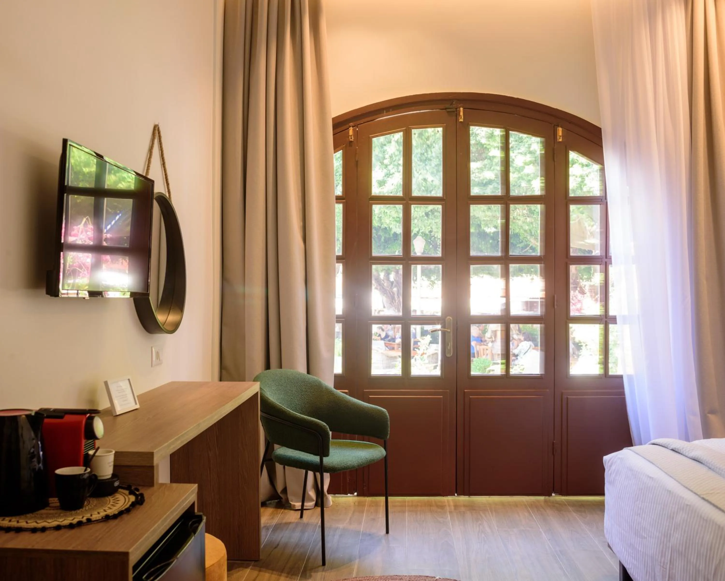 Time of day, Bed in Arthur Suites in Old Town