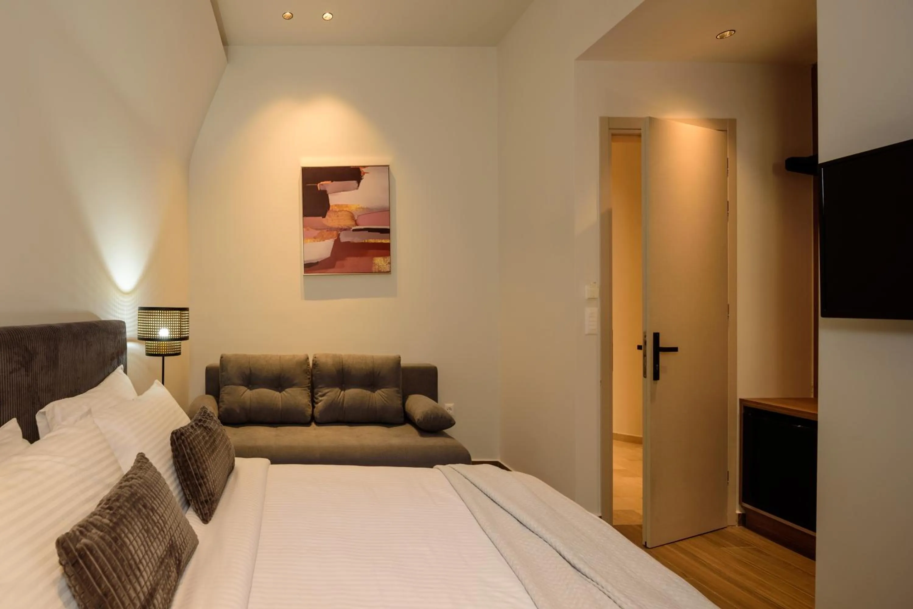 Bedroom, Bed in Arthur Suites in Old Town