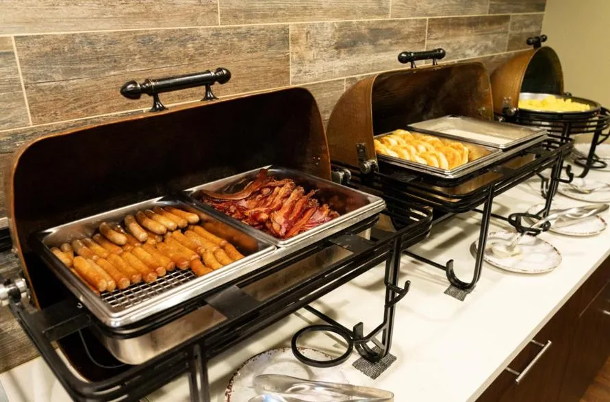 Buffet breakfast in Bass Pro Shops Angler's Lodge