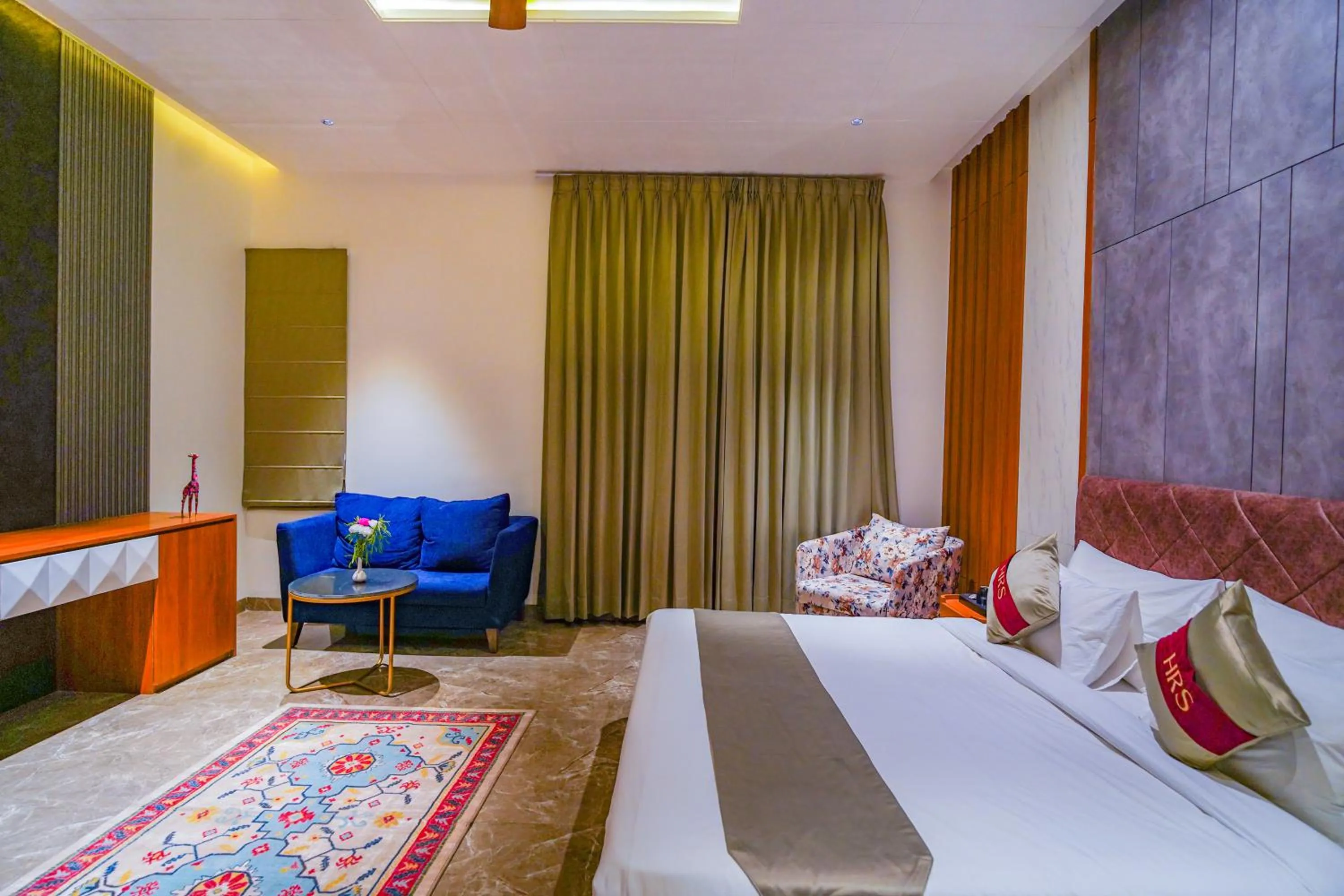 Bedroom, Bed in Hotel Red Stone