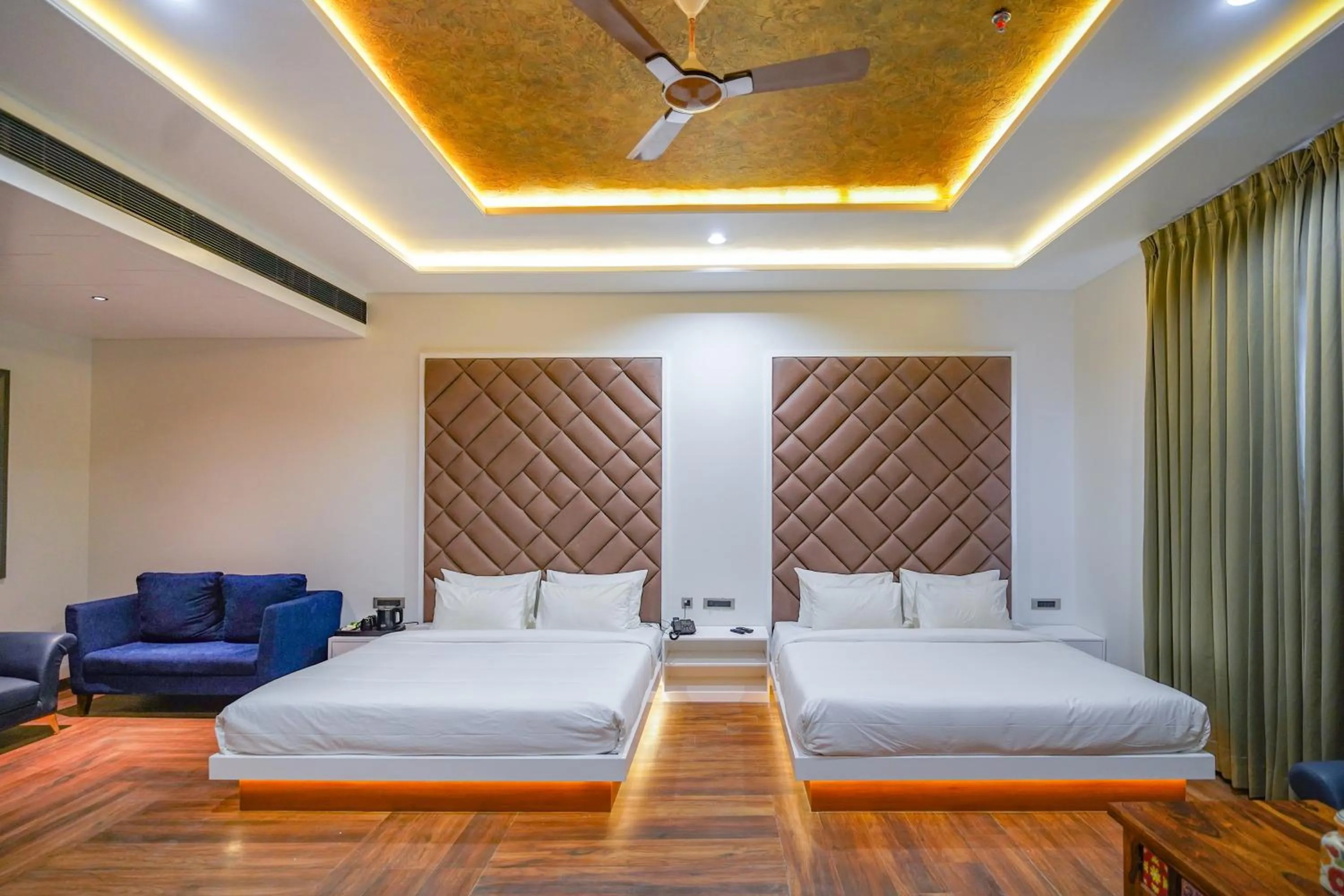 Bedroom, Bed in Hotel Red Stone