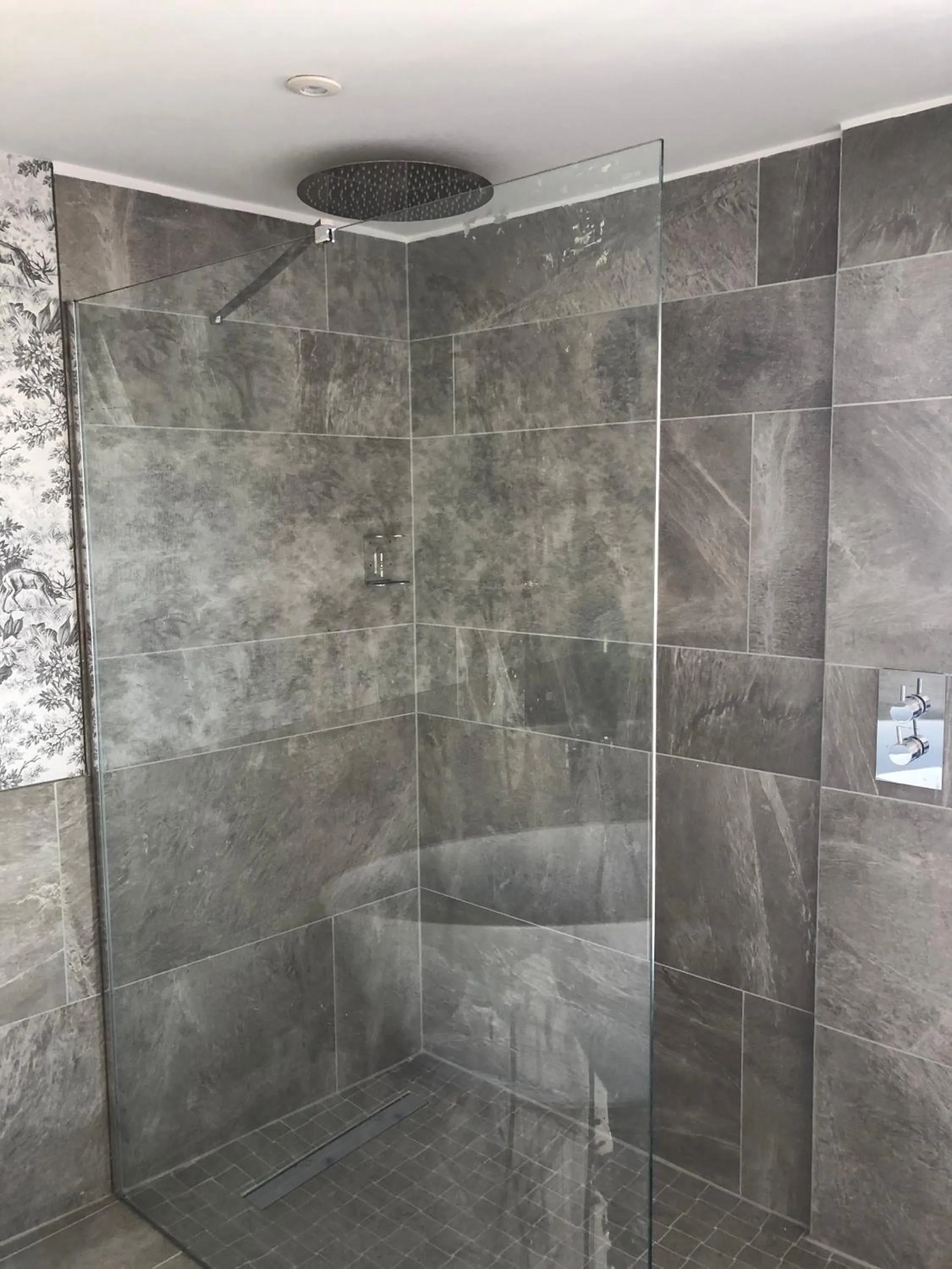 Bathroom in The Peppermill Town house Hotel & Restaurant